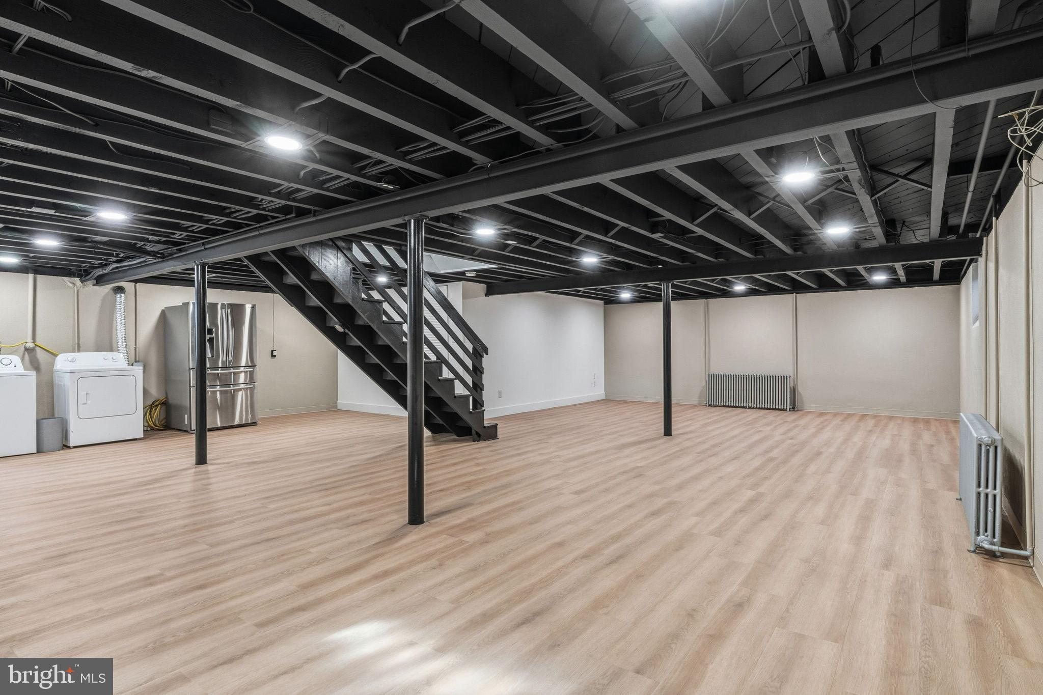 000 - Residential Lease