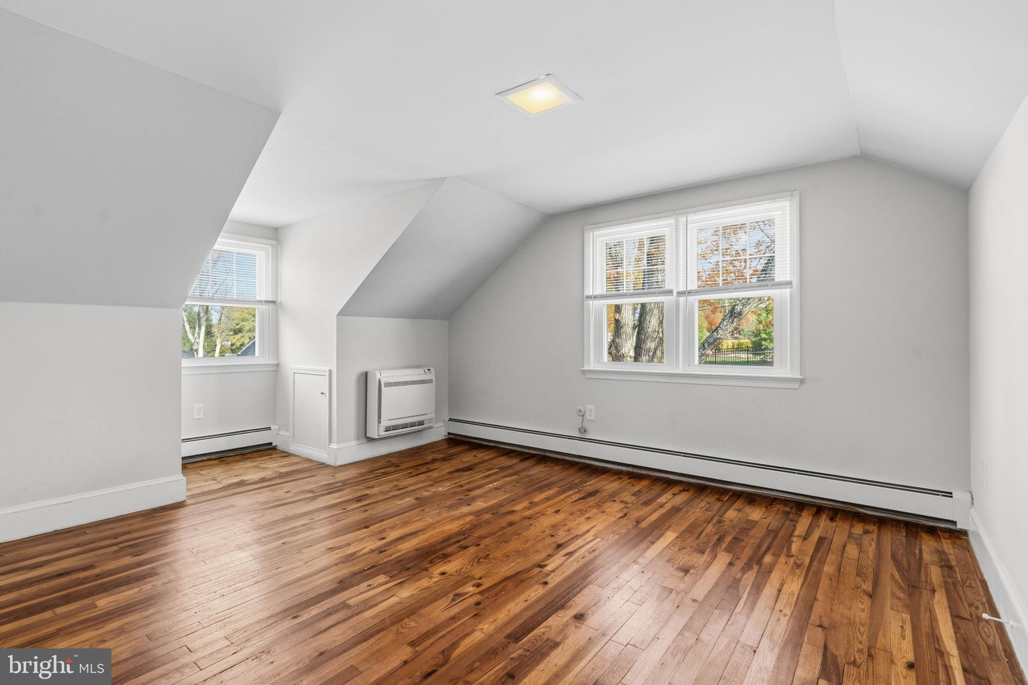 000 - Residential Lease