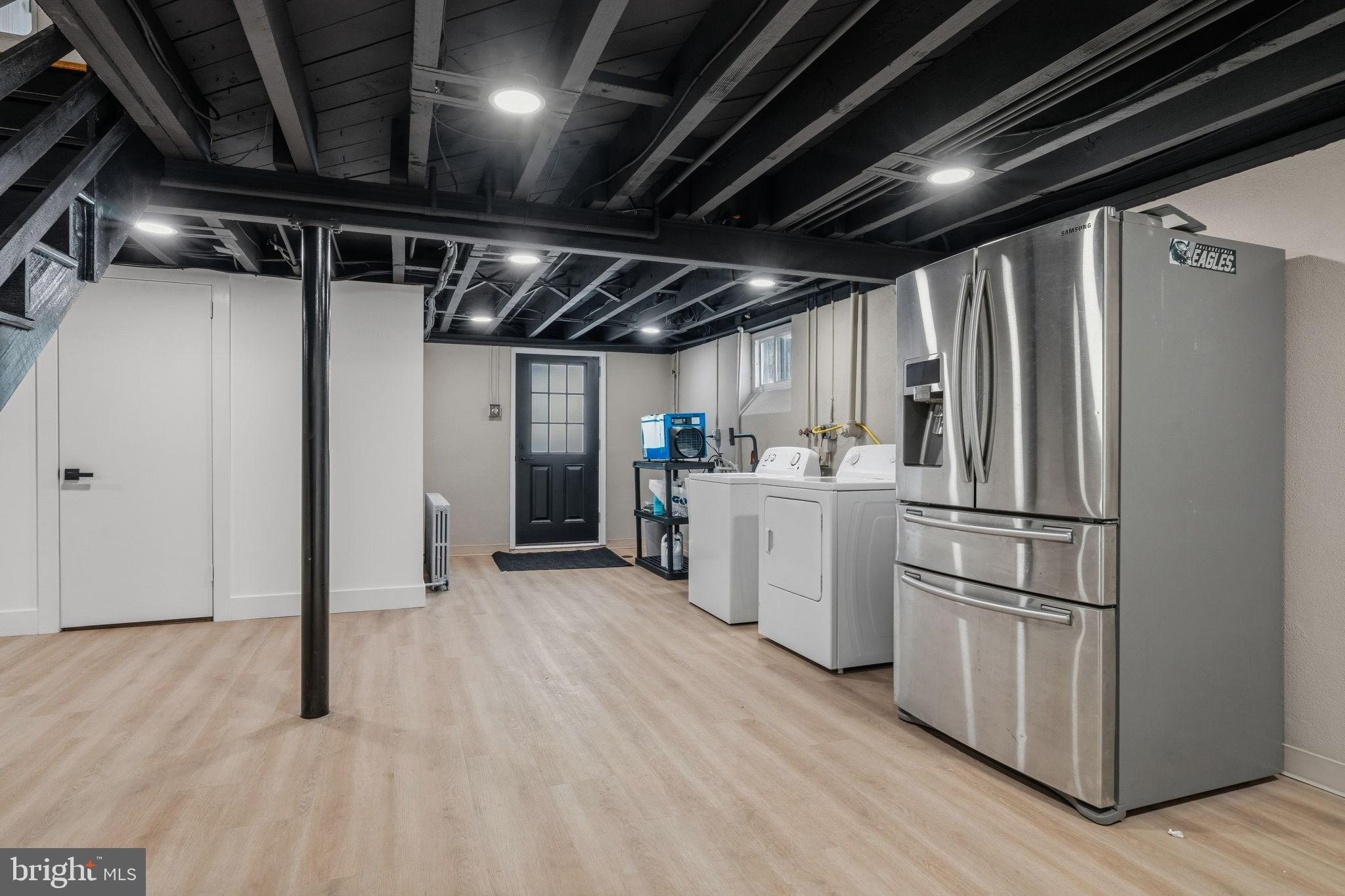 000 - Residential Lease