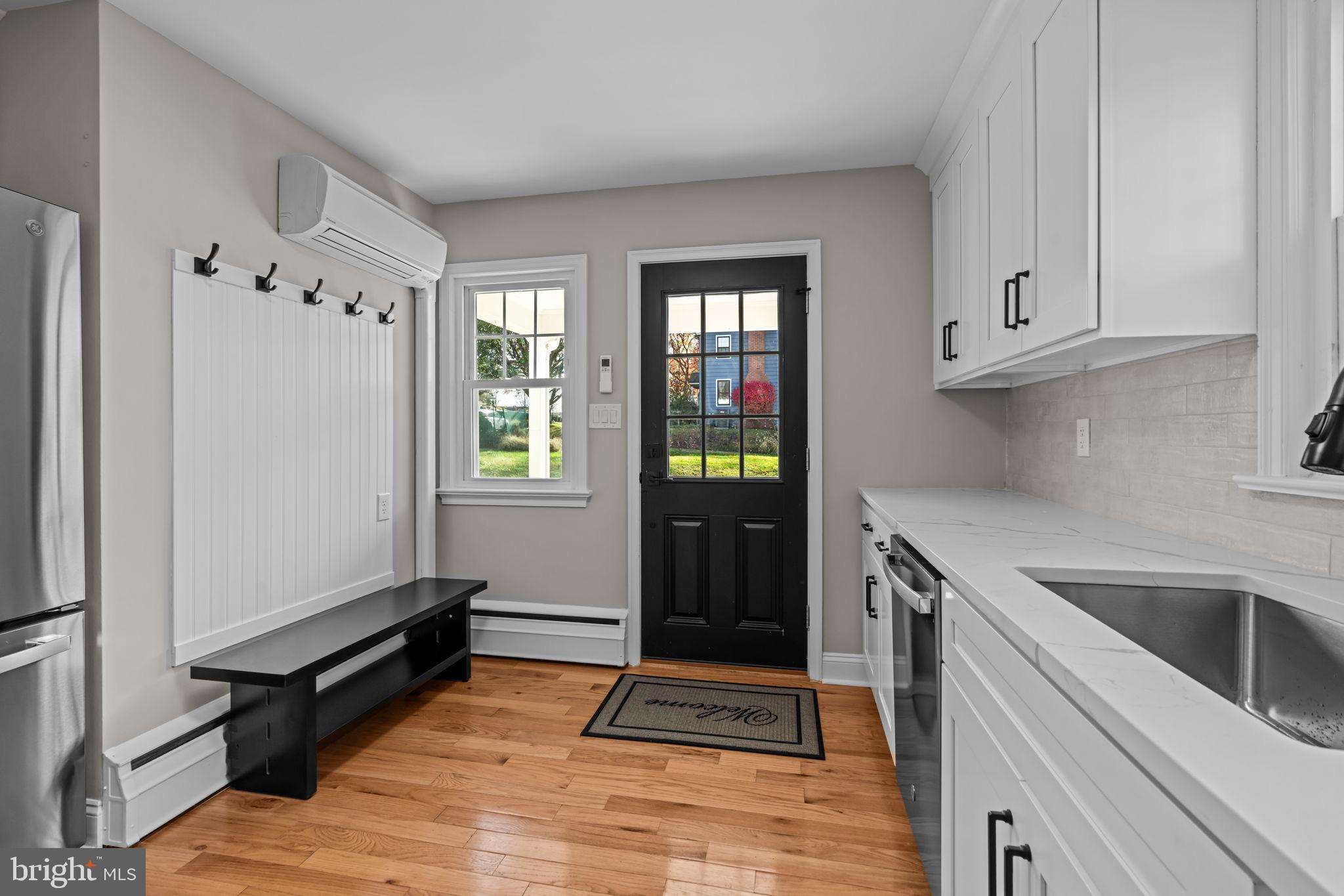 000 - Residential Lease