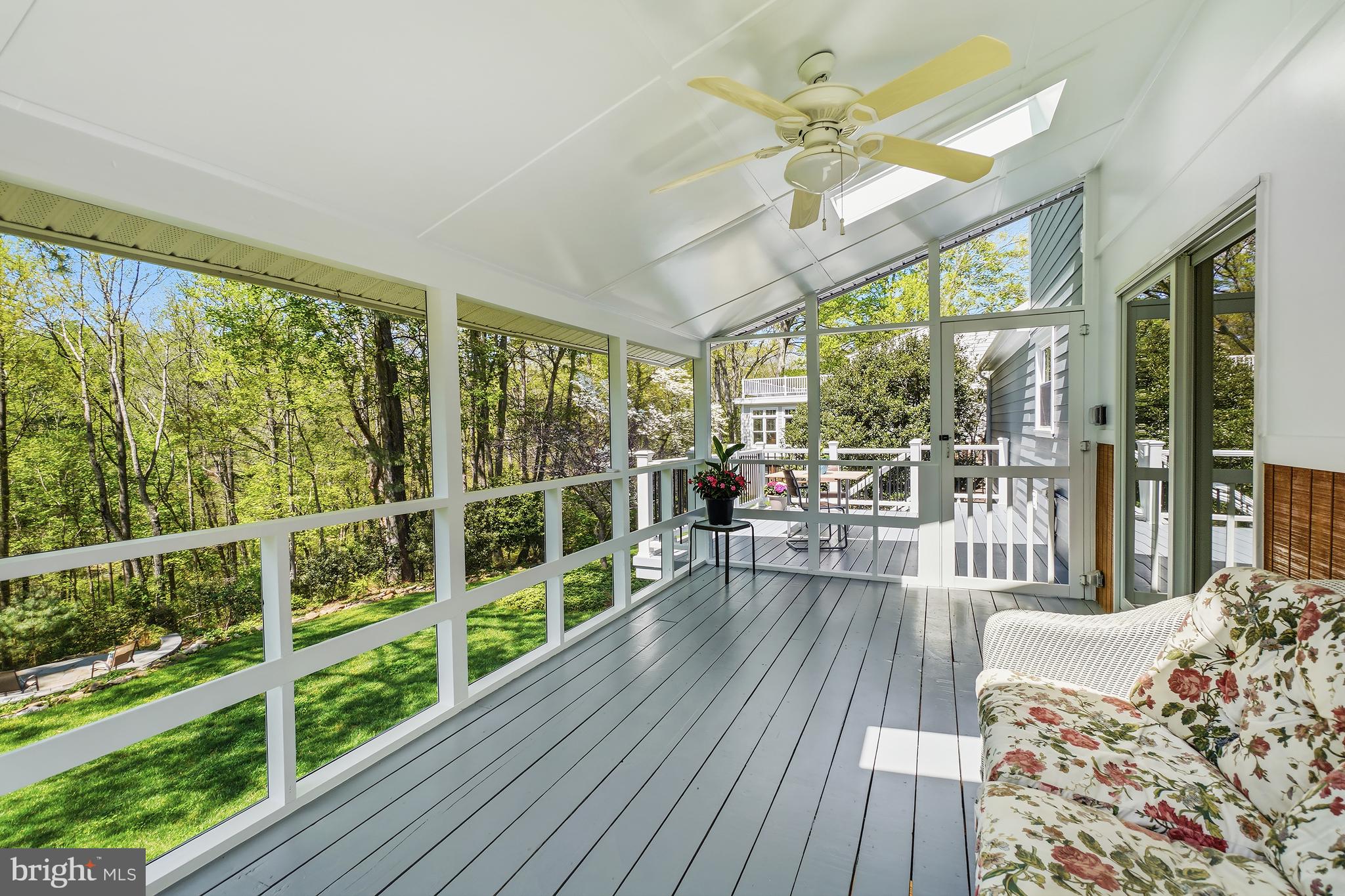 RESTON - Residential