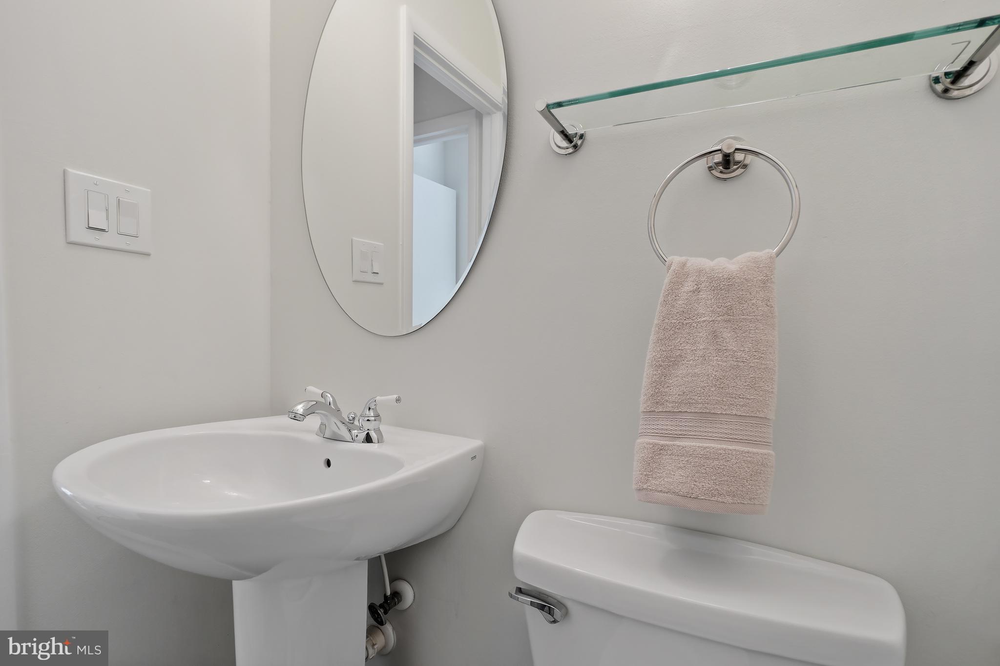 RESTON - Residential