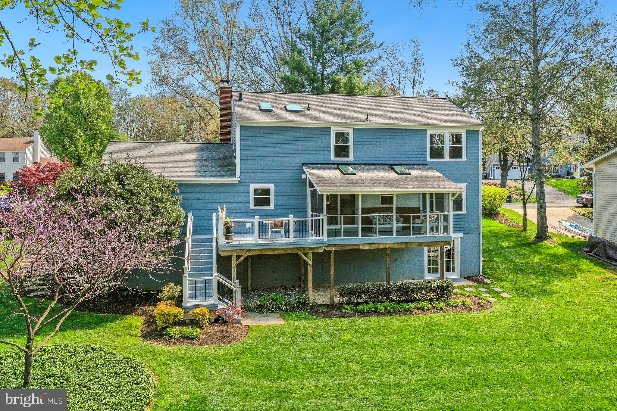 RESTON - Residential