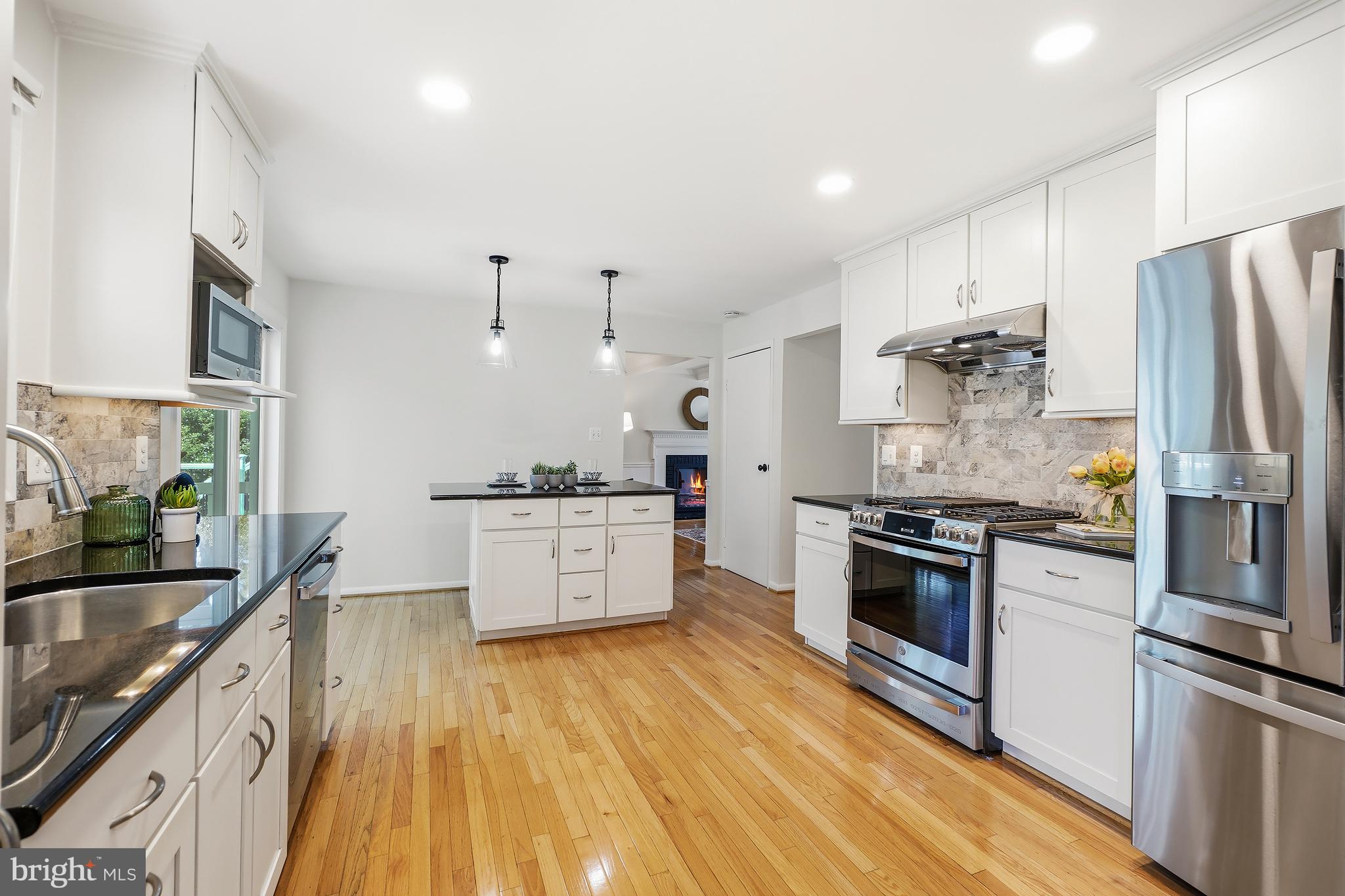 RESTON - Residential