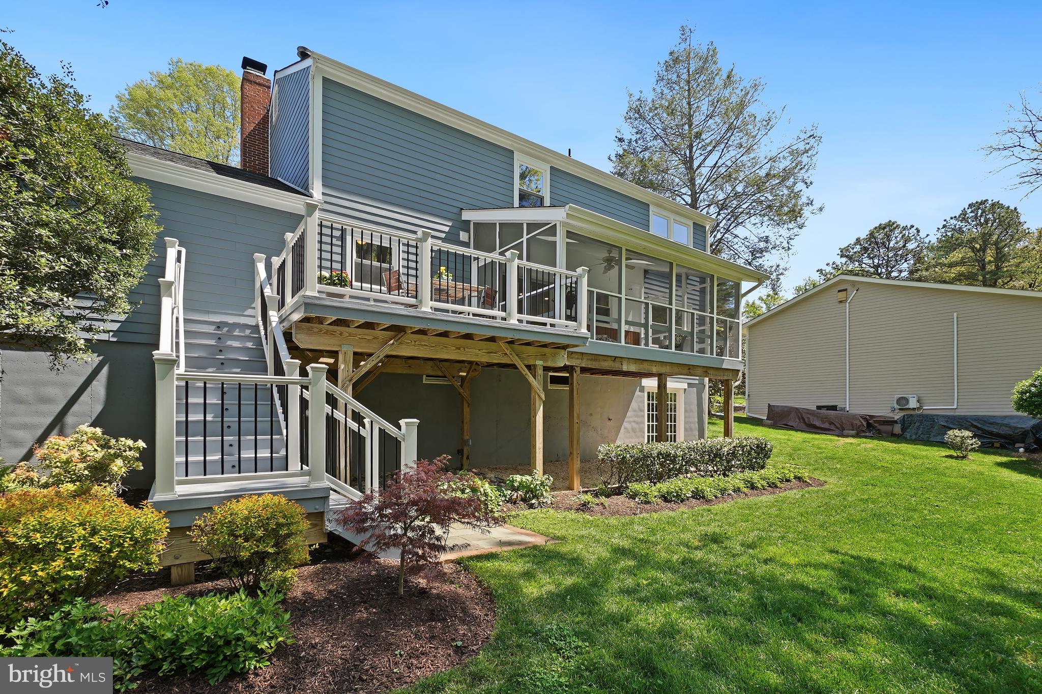 RESTON - Residential