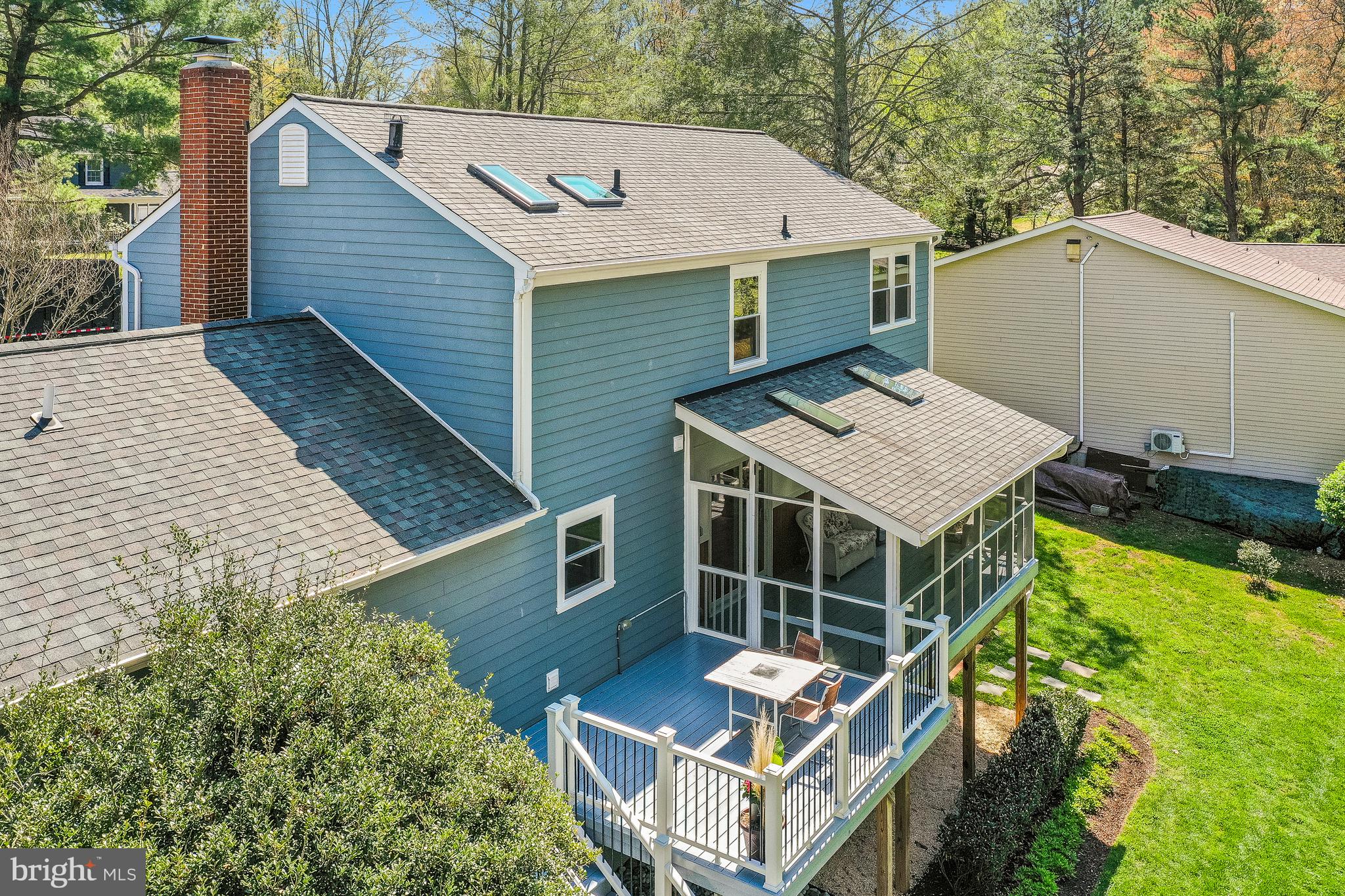 RESTON - Residential