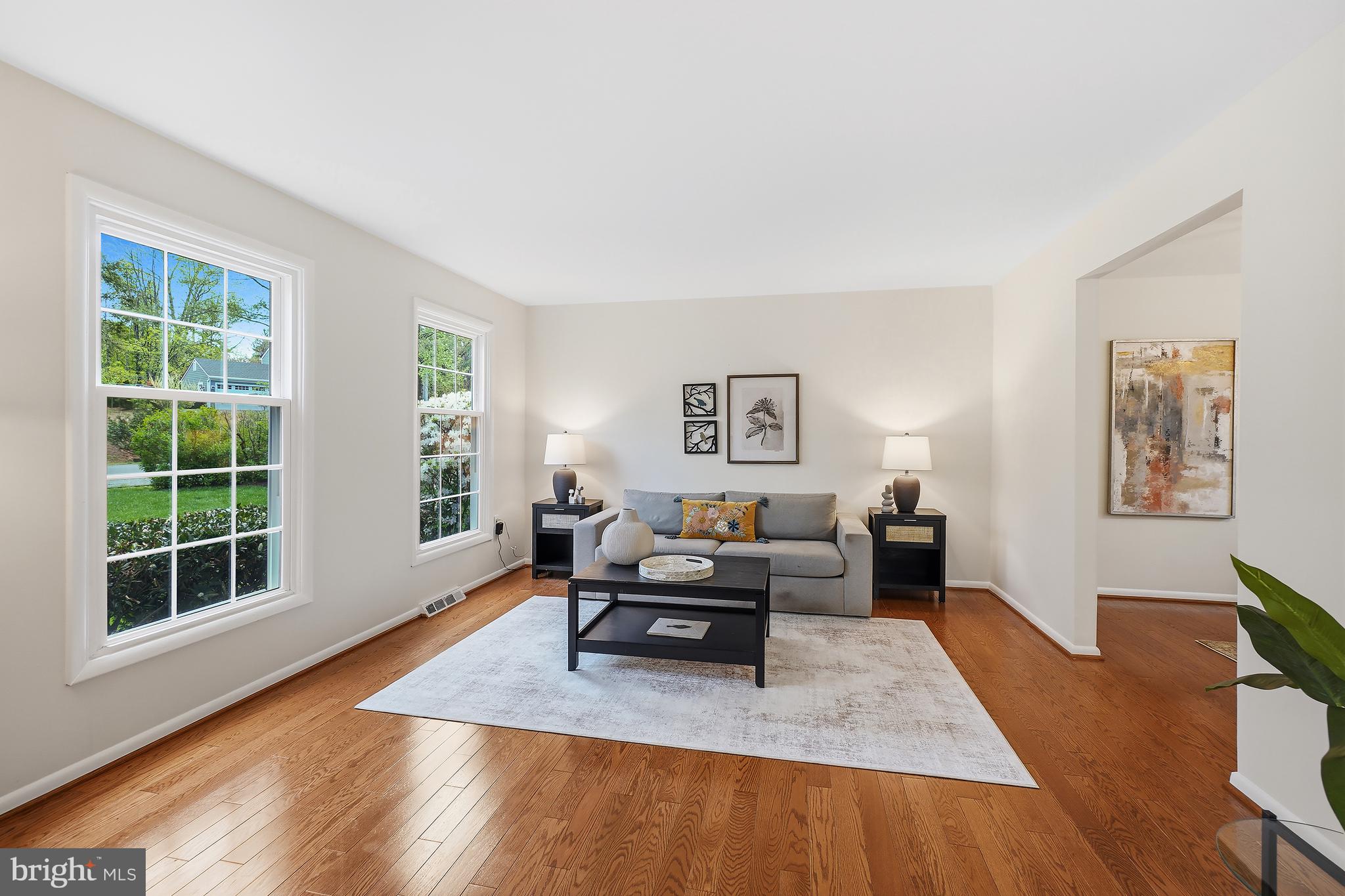 RESTON - Residential