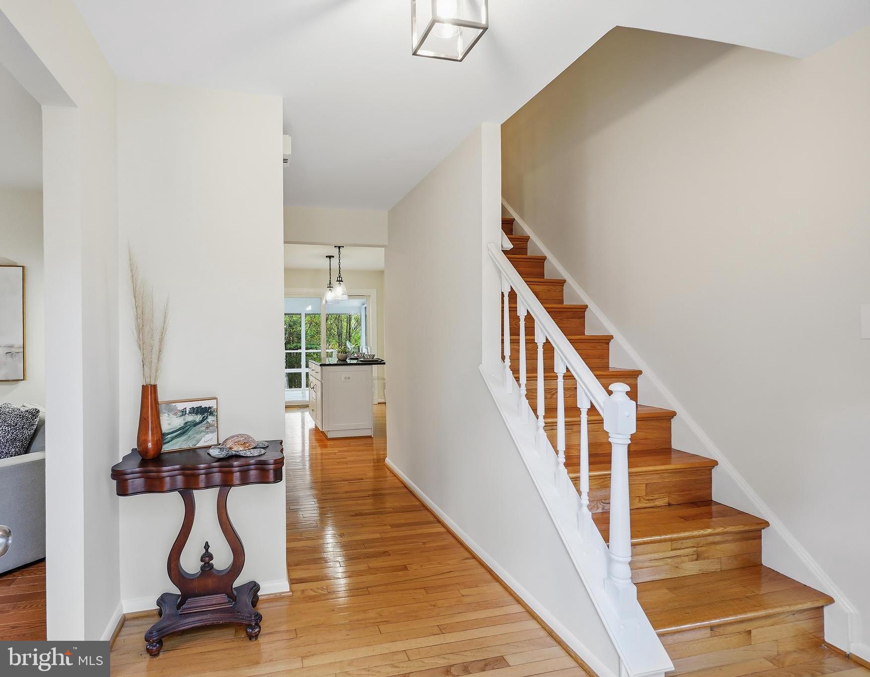 RESTON - Residential