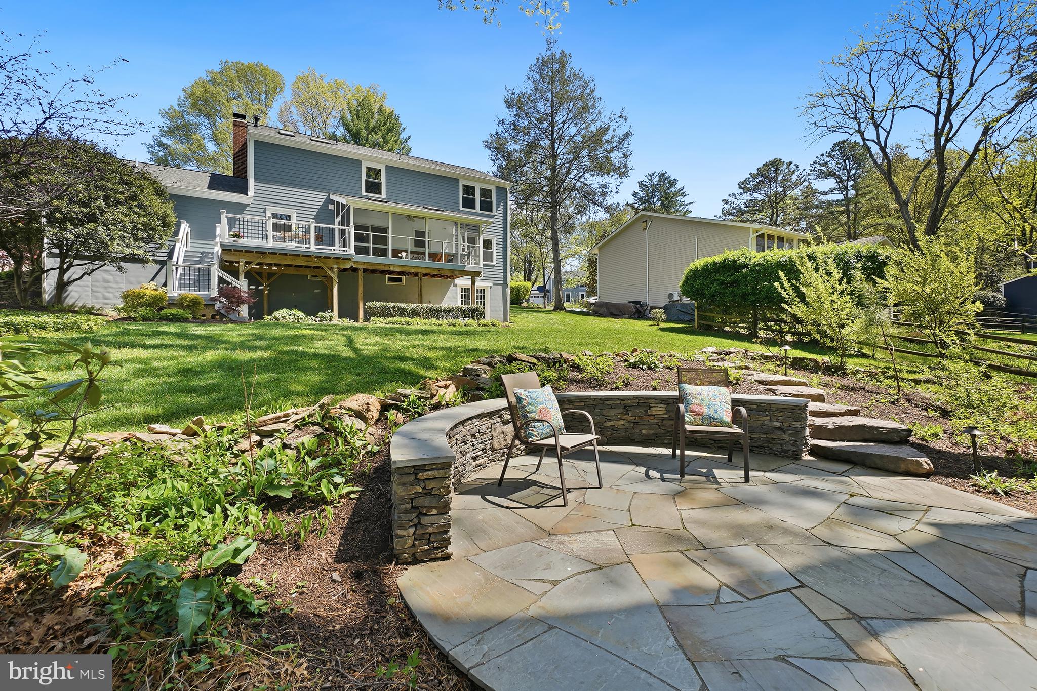 RESTON - Residential