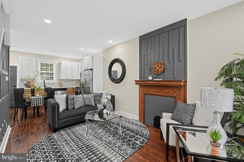 Townhouse For Sale - 24 W Duval Street<br/> PHILADELPHIA, PA 19144