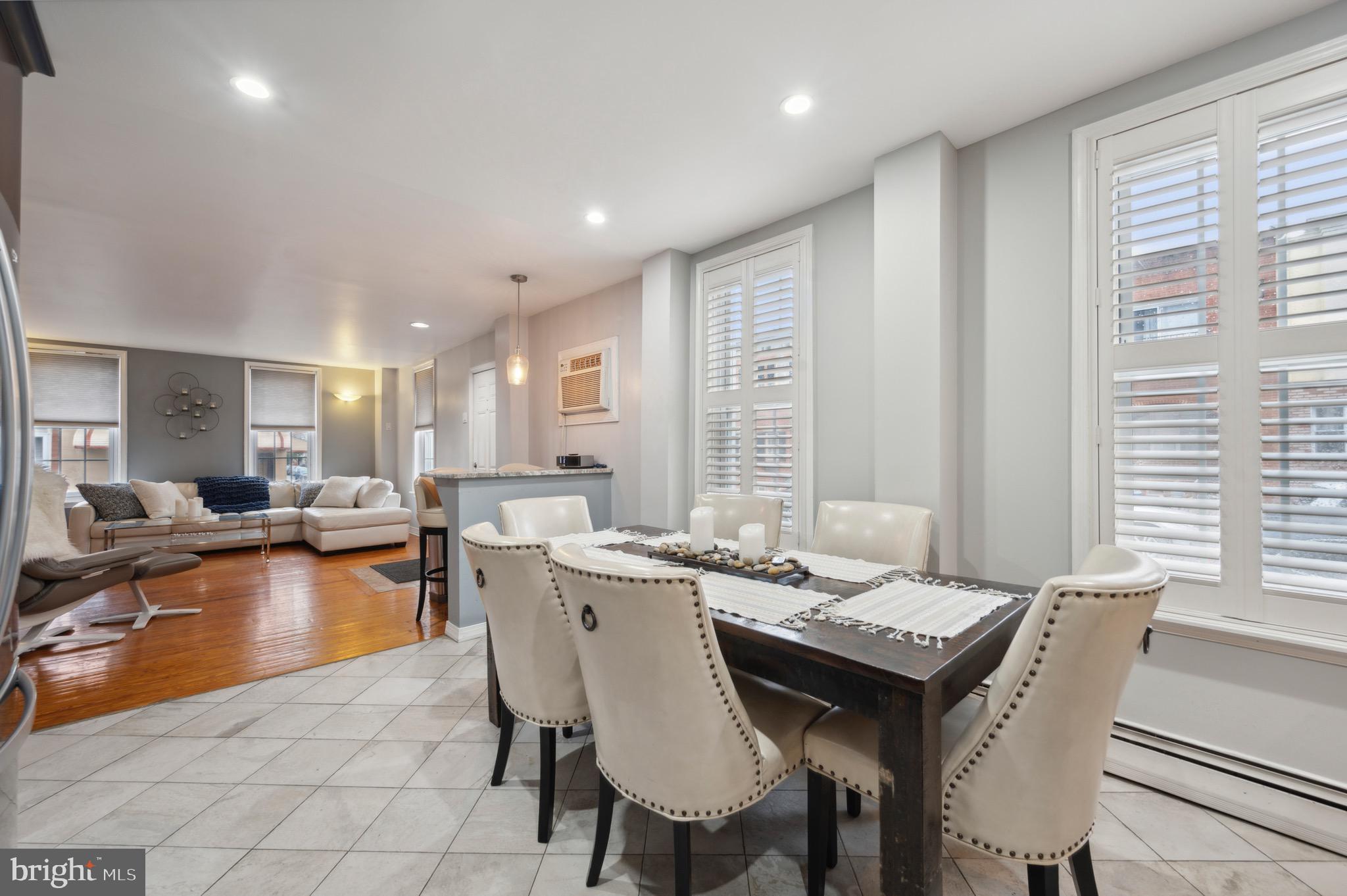 WHITMAN - Residential