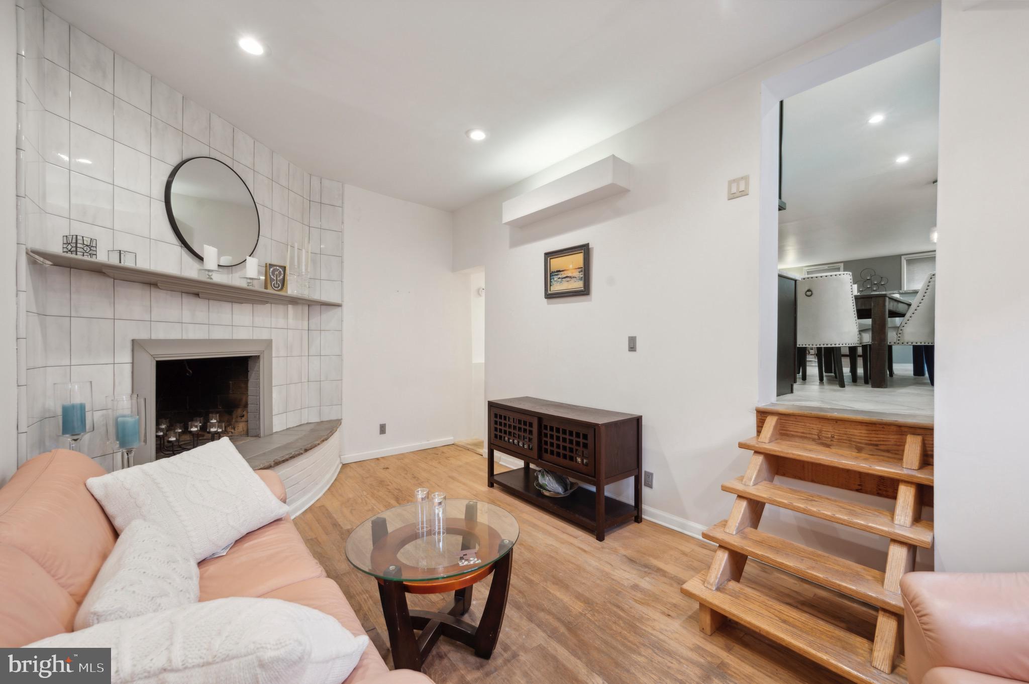 WHITMAN - Residential