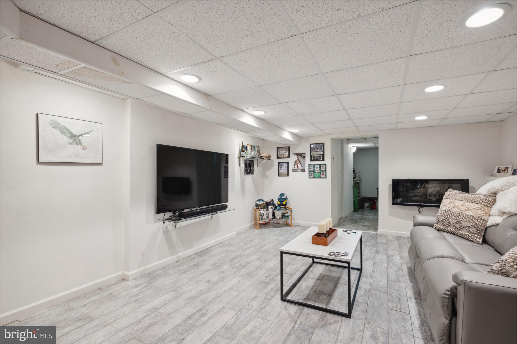WHITMAN - Residential