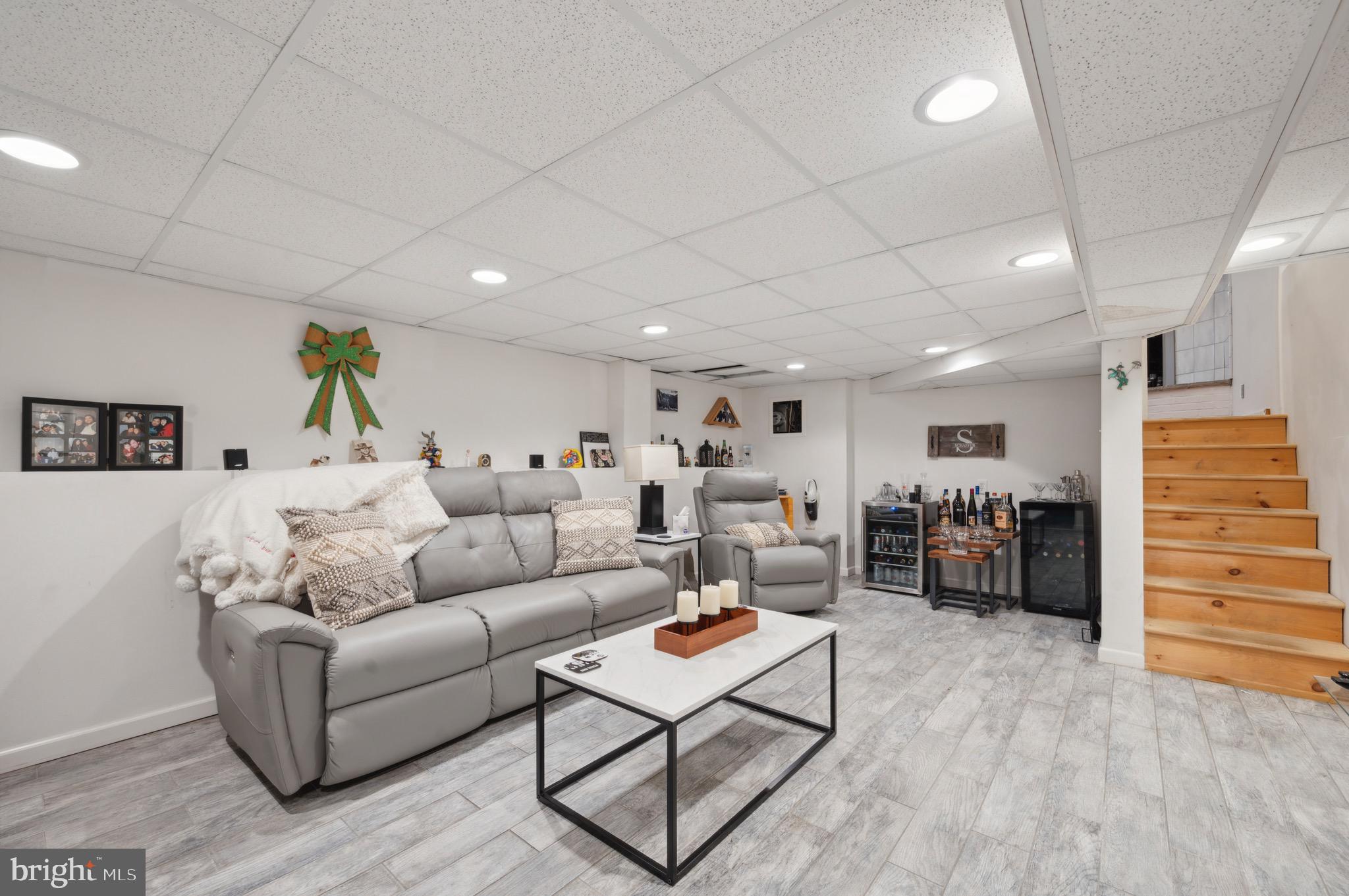 WHITMAN - Residential