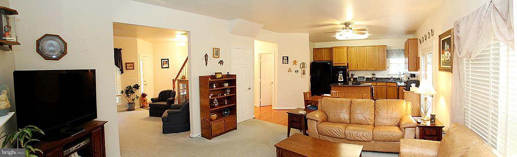 SIGNATURE AT BROADLANDS - Residential