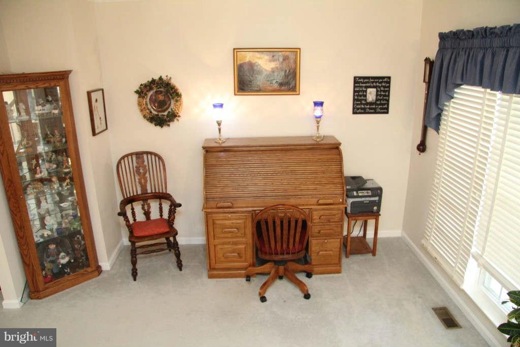 SIGNATURE AT BROADLANDS - Residential