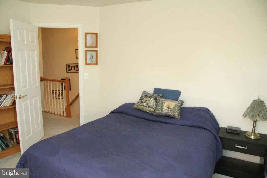 SIGNATURE AT BROADLANDS - Residential