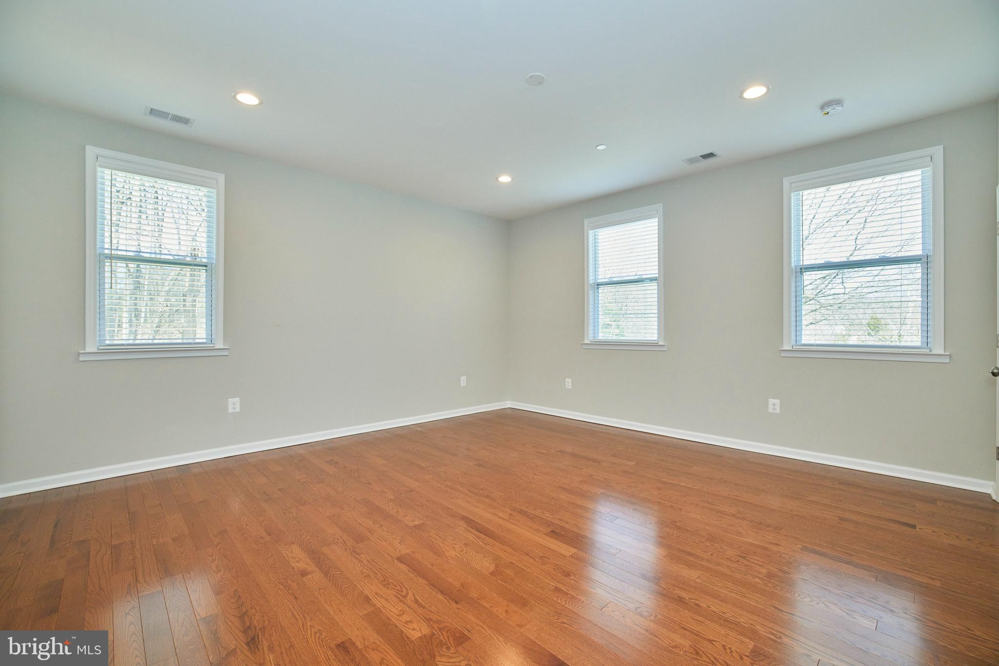 WHEATON OUT RES. (2) - Residential