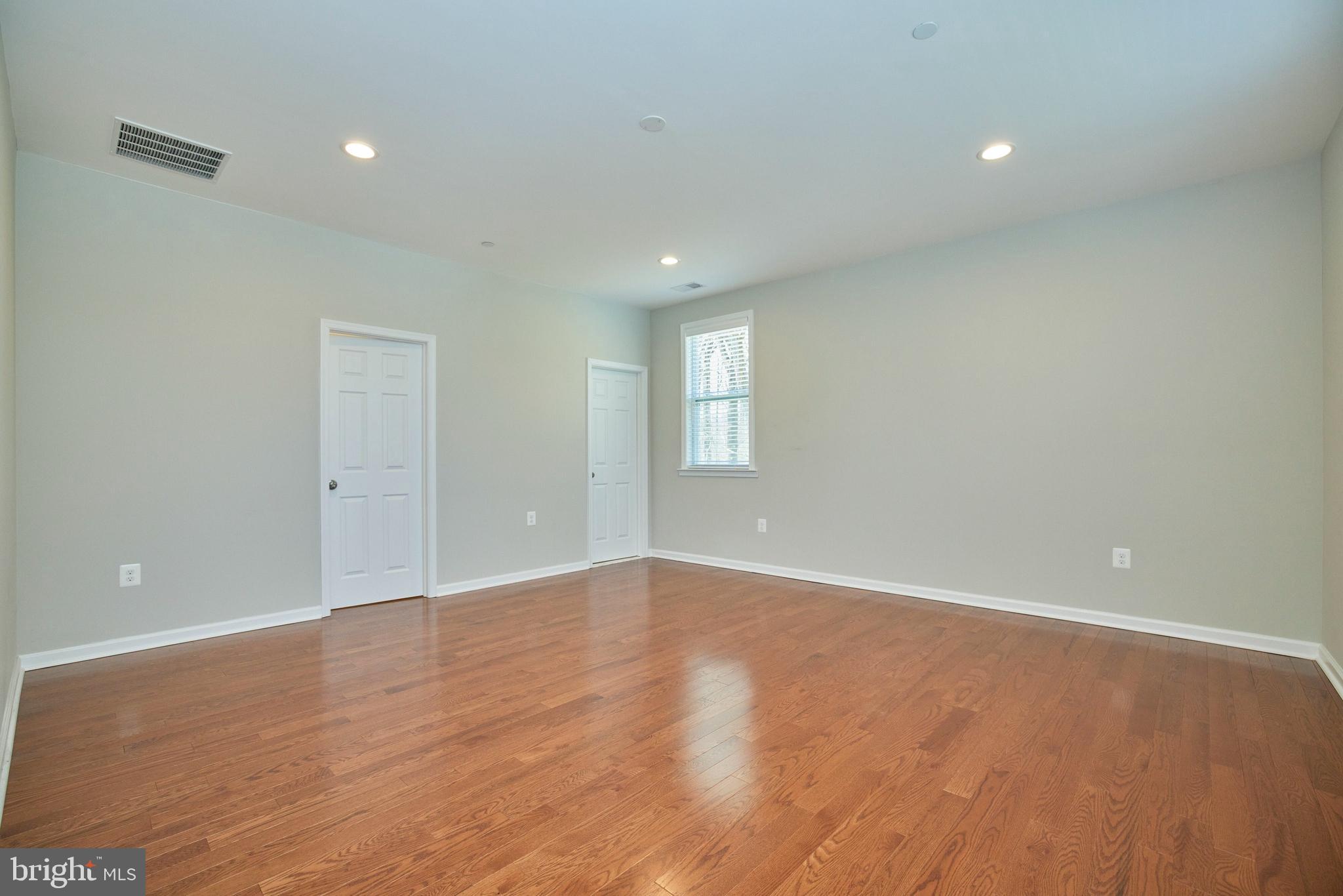 WHEATON OUT RES. (2) - Residential