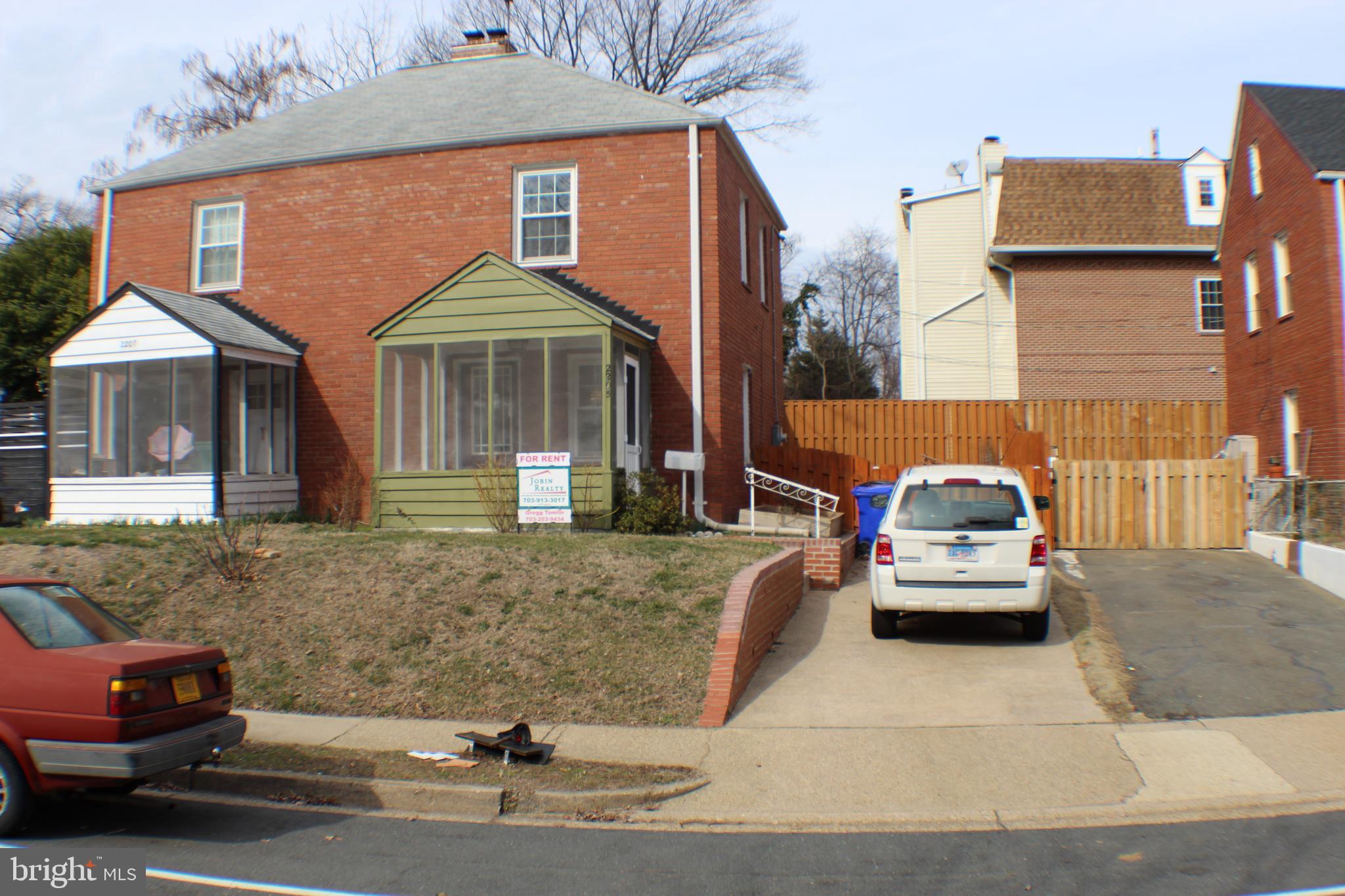 Duplex in the heart of Arlington's Penrose neighborhood. Private backyard with patio, garden beds, and storage shed. Penrose Park with playground, basketball, and picnic pavilion across the street. Short distance to Ft Myer, Columbia Pike with Starbucks, restaurants/bars, Giant, gym, etc. Easy access to Pentagon, Clarendon, DC, Crystal City, and more. Open floor plan with hardwood floors on the first floor. Nice front porch, and driveway parking. Walk up attic for extra storage. Pets case-by-case w/deposit and monthly fee. All TAG Home Management residents are required to be enrolled in the Resident Benefits Package (RBP) which includes HVAC air filter delivery (for applicable properties), Renters Insurance from A-rated carrier, credit building, $1M identity protection, utility concierge service making utility connection a breeze during your move-in, our best-in-class resident rewards program, and much more!