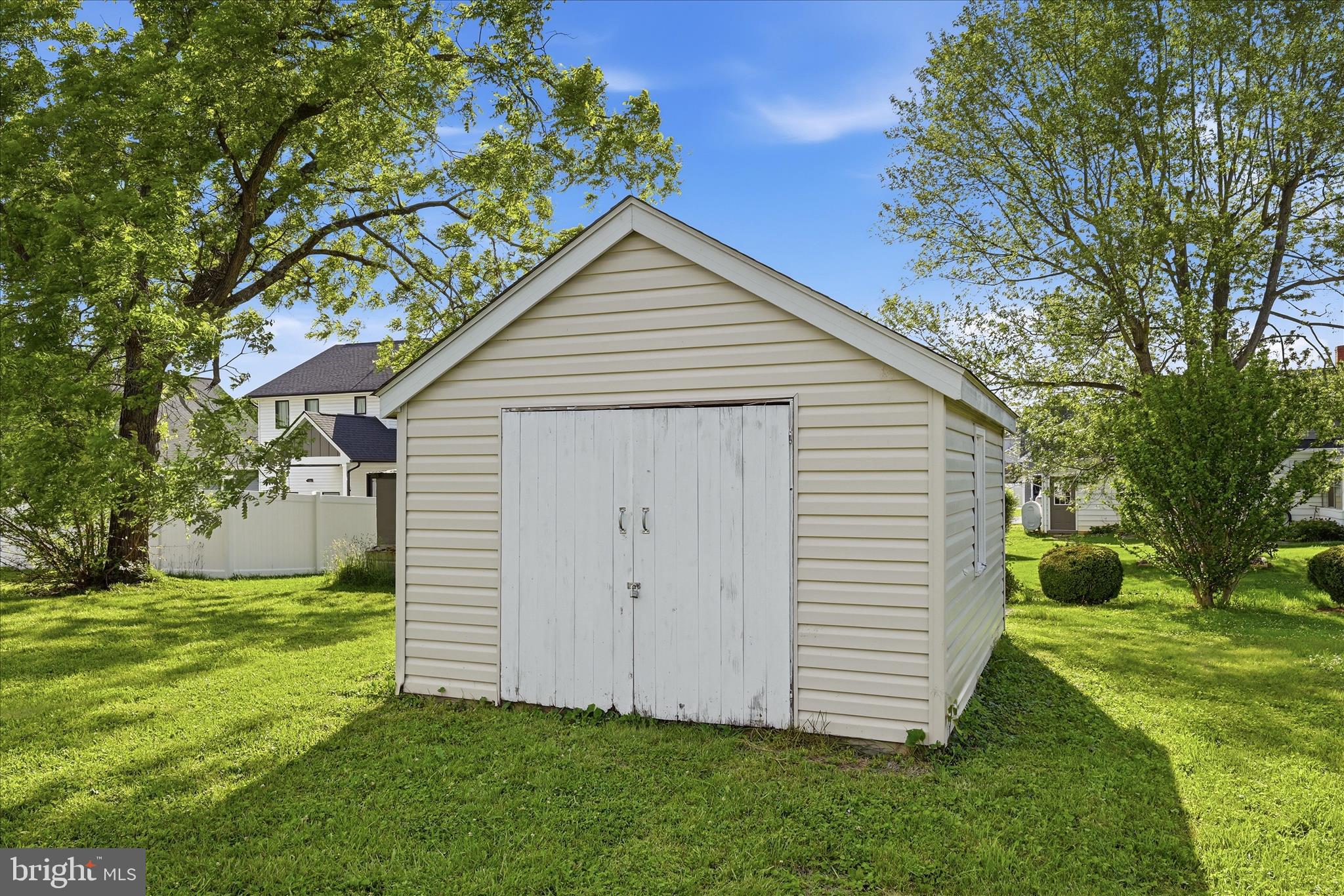 EDGEWOOD - Residential