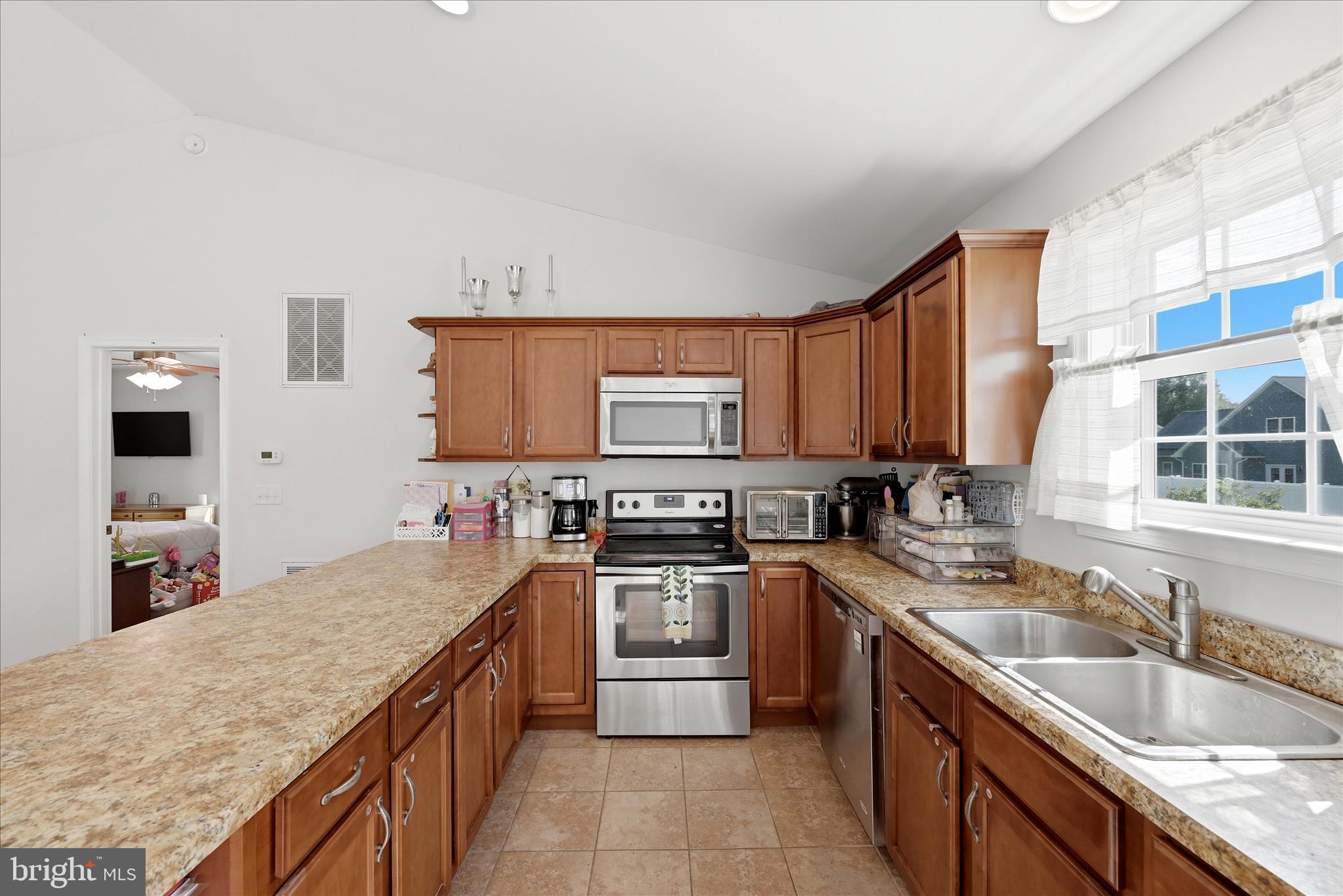 EDGEWOOD - Residential