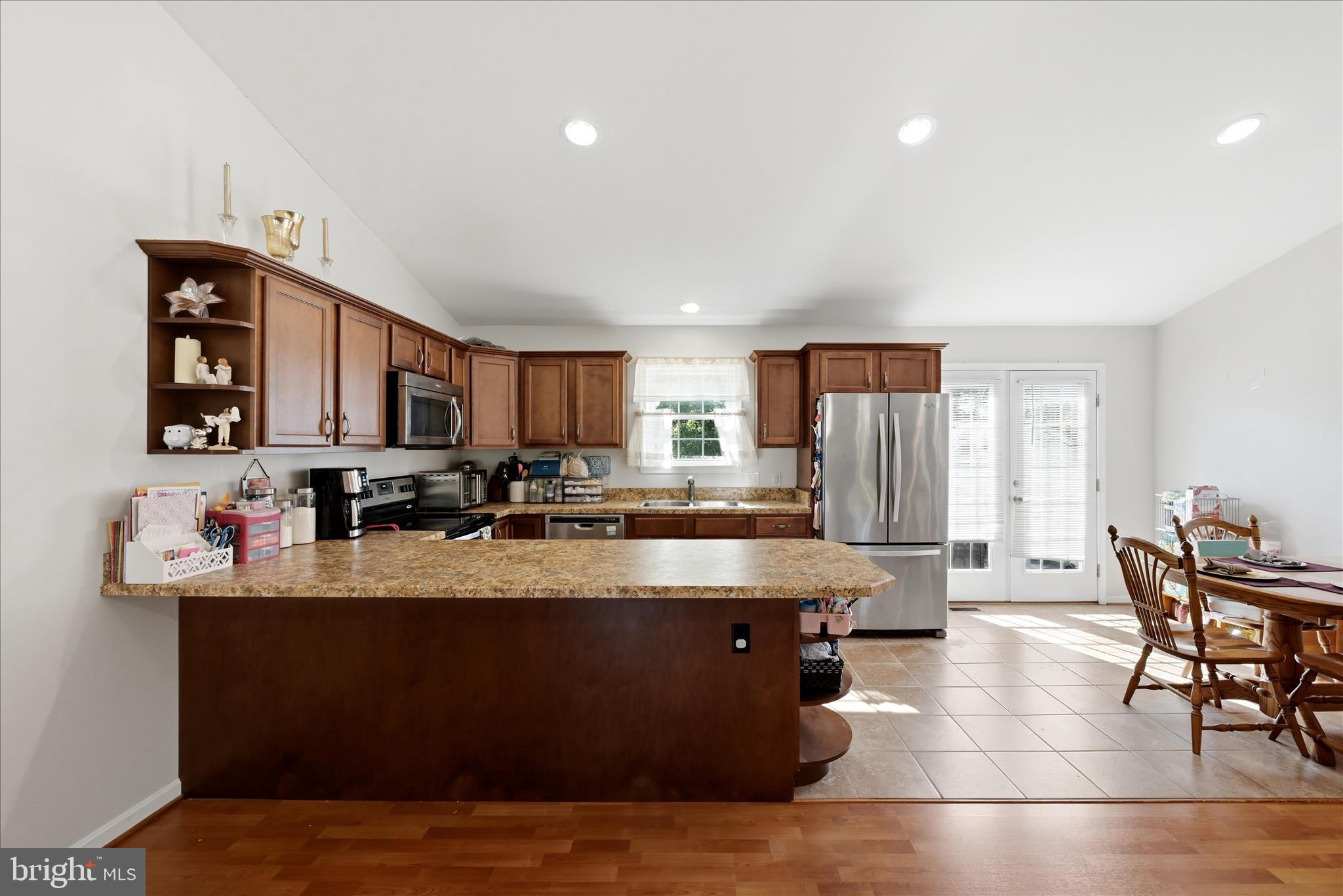 EDGEWOOD - Residential