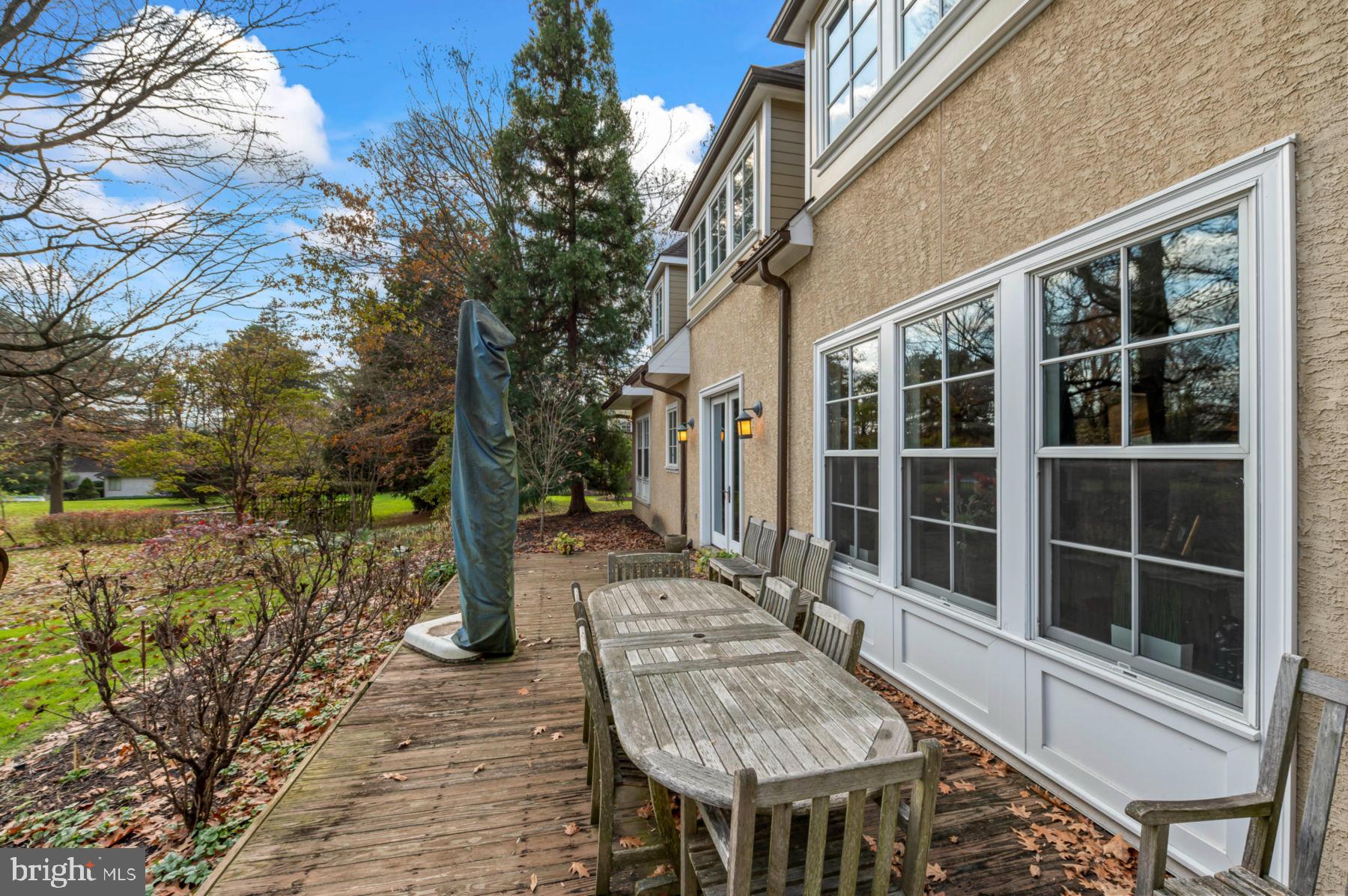 CHESTNUT HILL - Residential