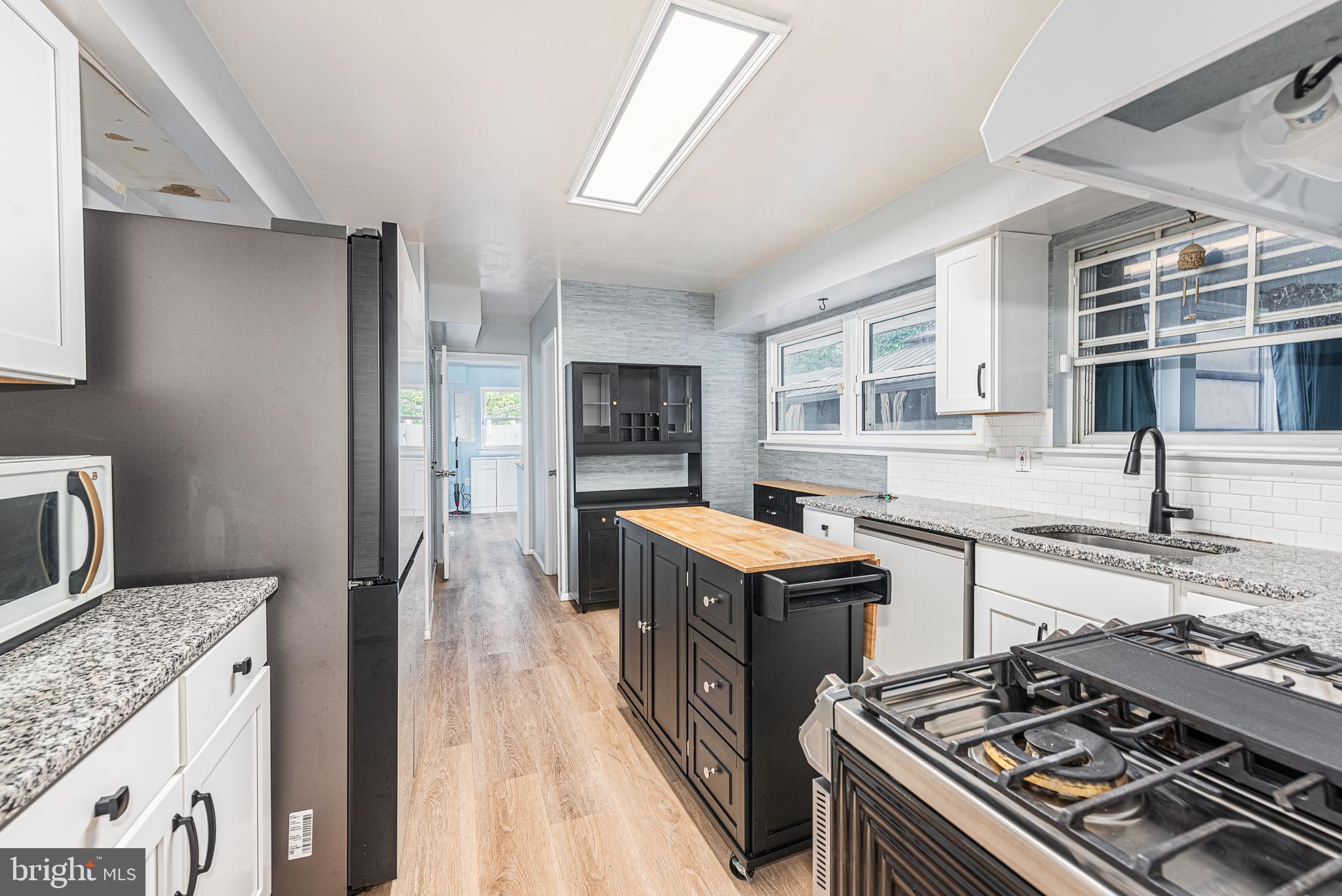 MILLERSVILLE - Residential