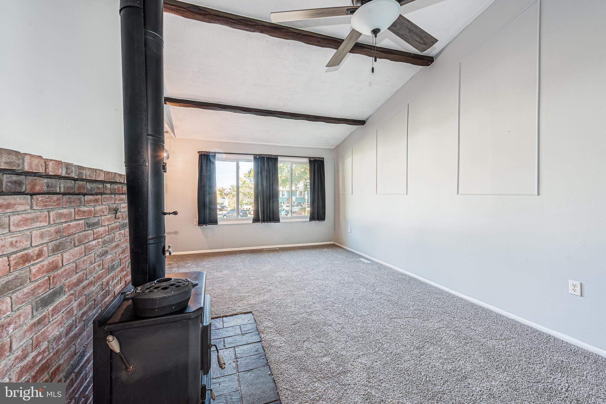 MILLERSVILLE - Residential