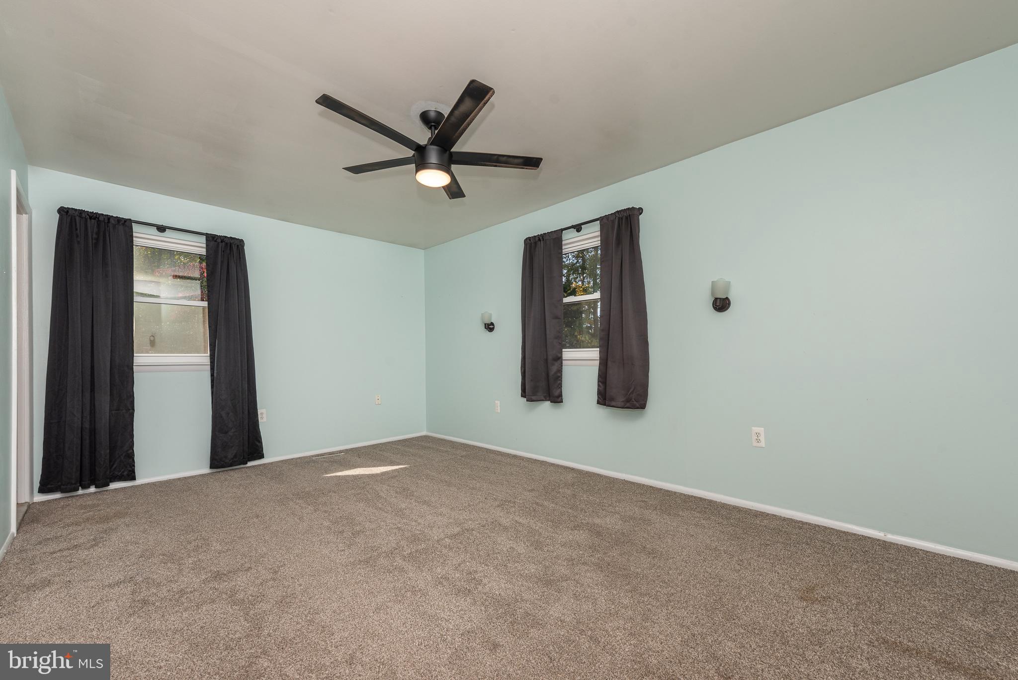 MILLERSVILLE - Residential