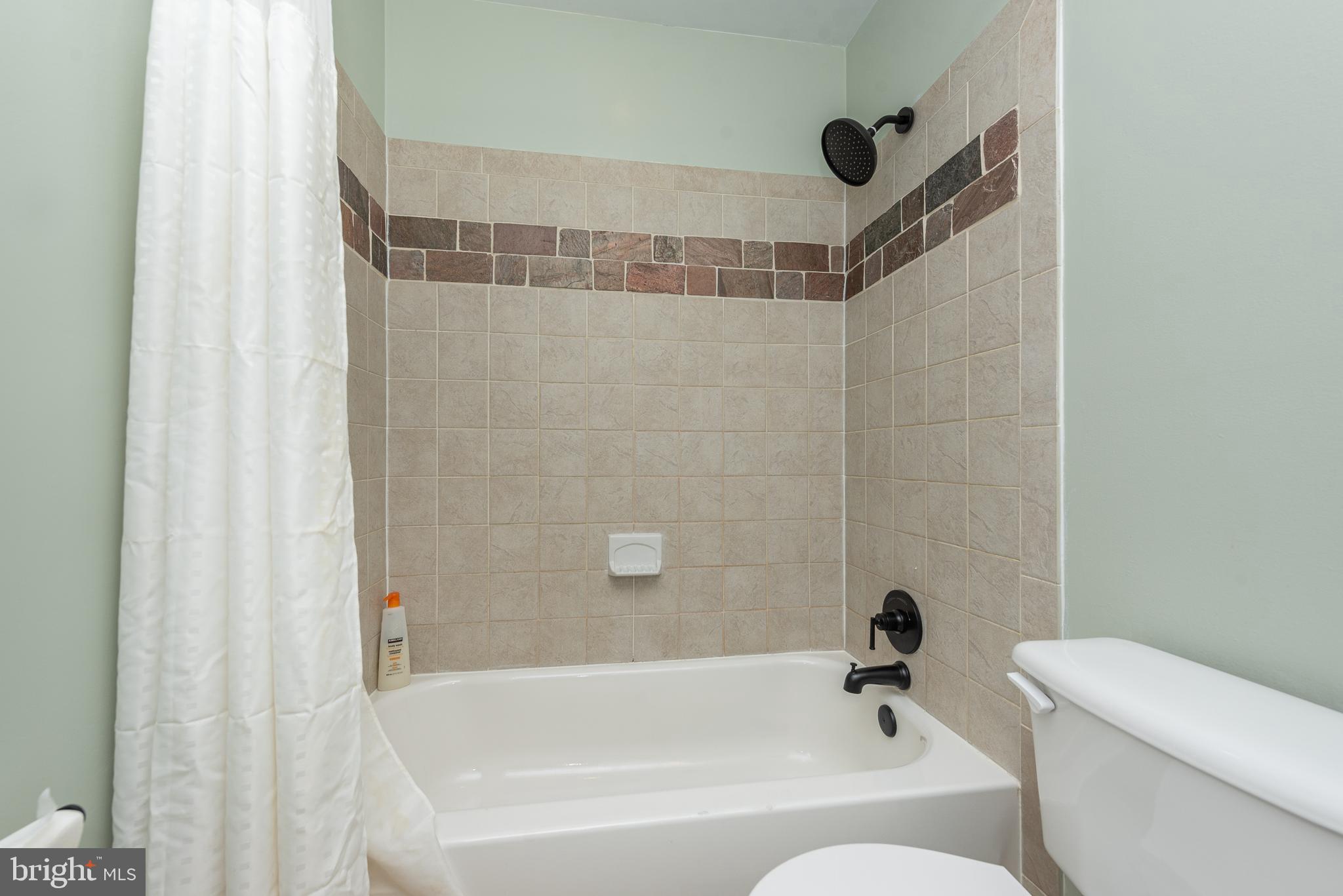 MILLERSVILLE - Residential