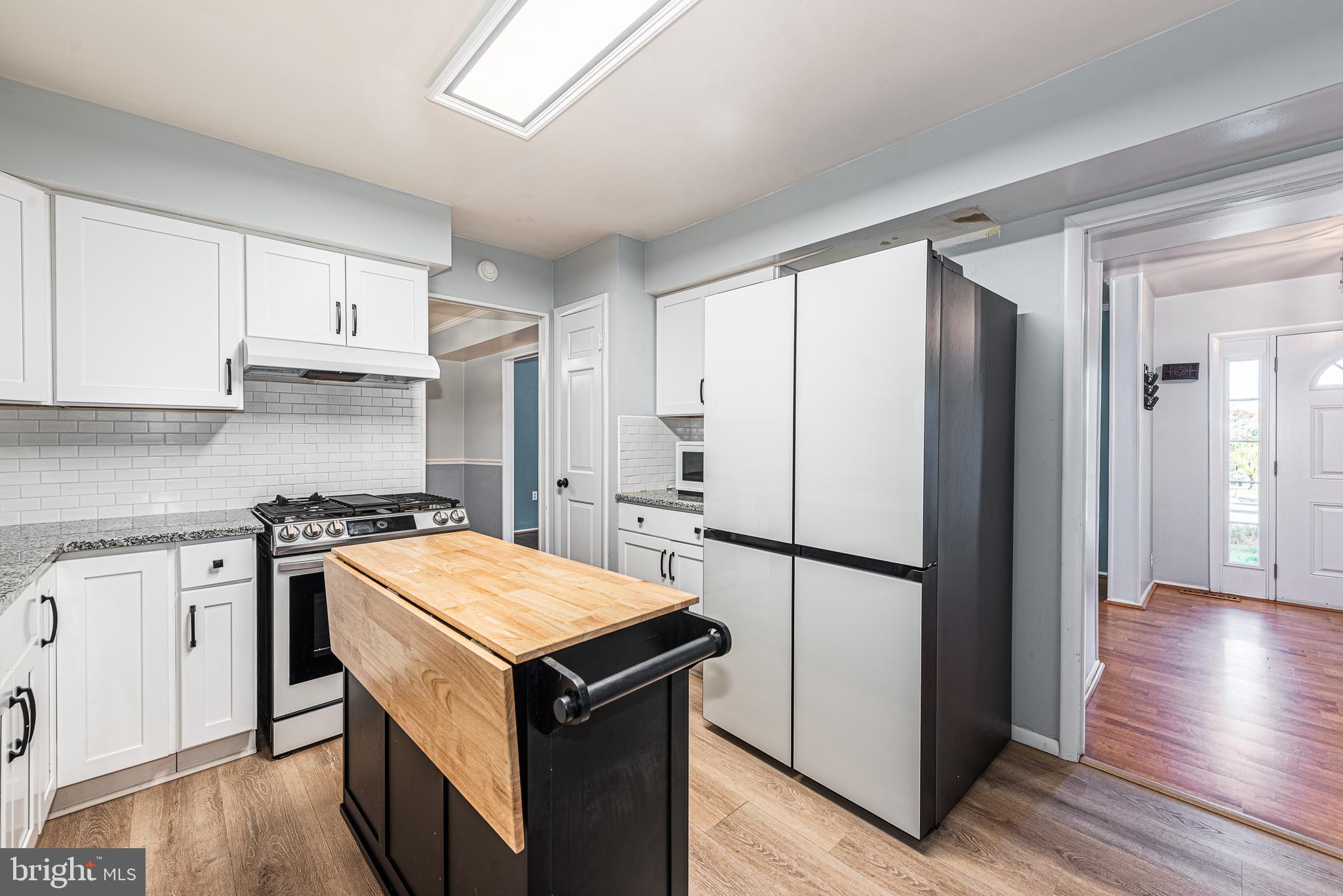 MILLERSVILLE - Residential