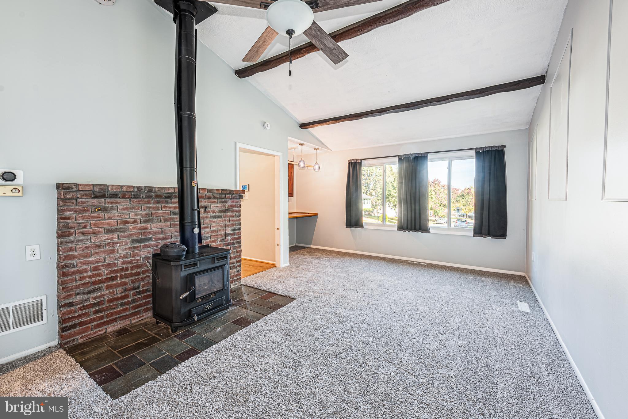 MILLERSVILLE - Residential