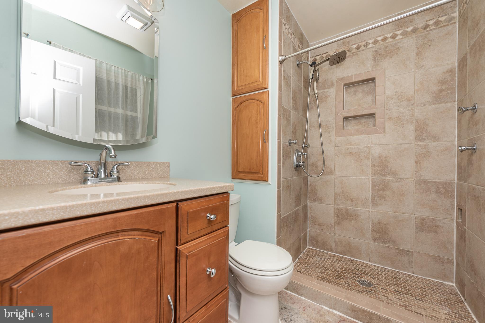 MILLERSVILLE - Residential