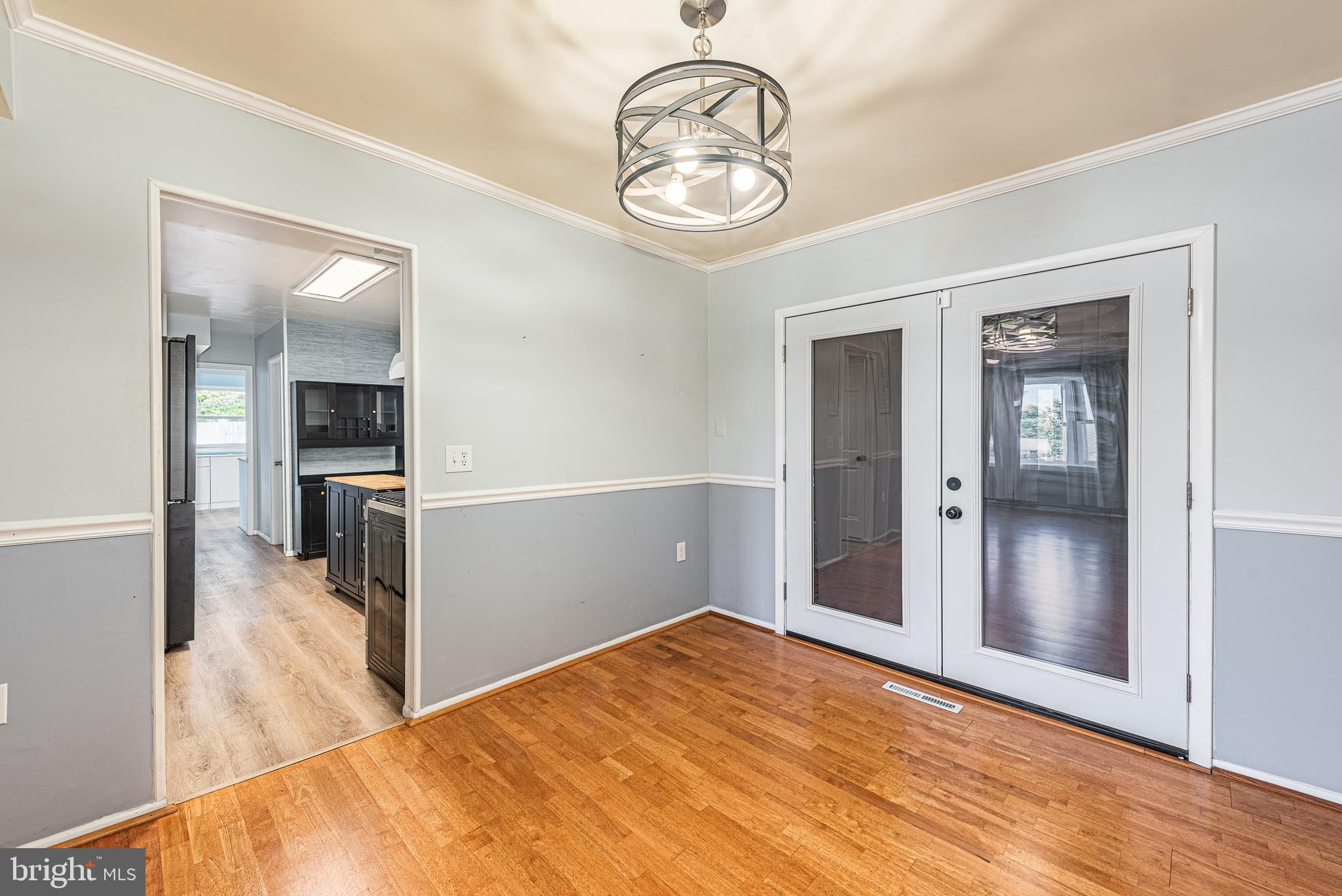 MILLERSVILLE - Residential