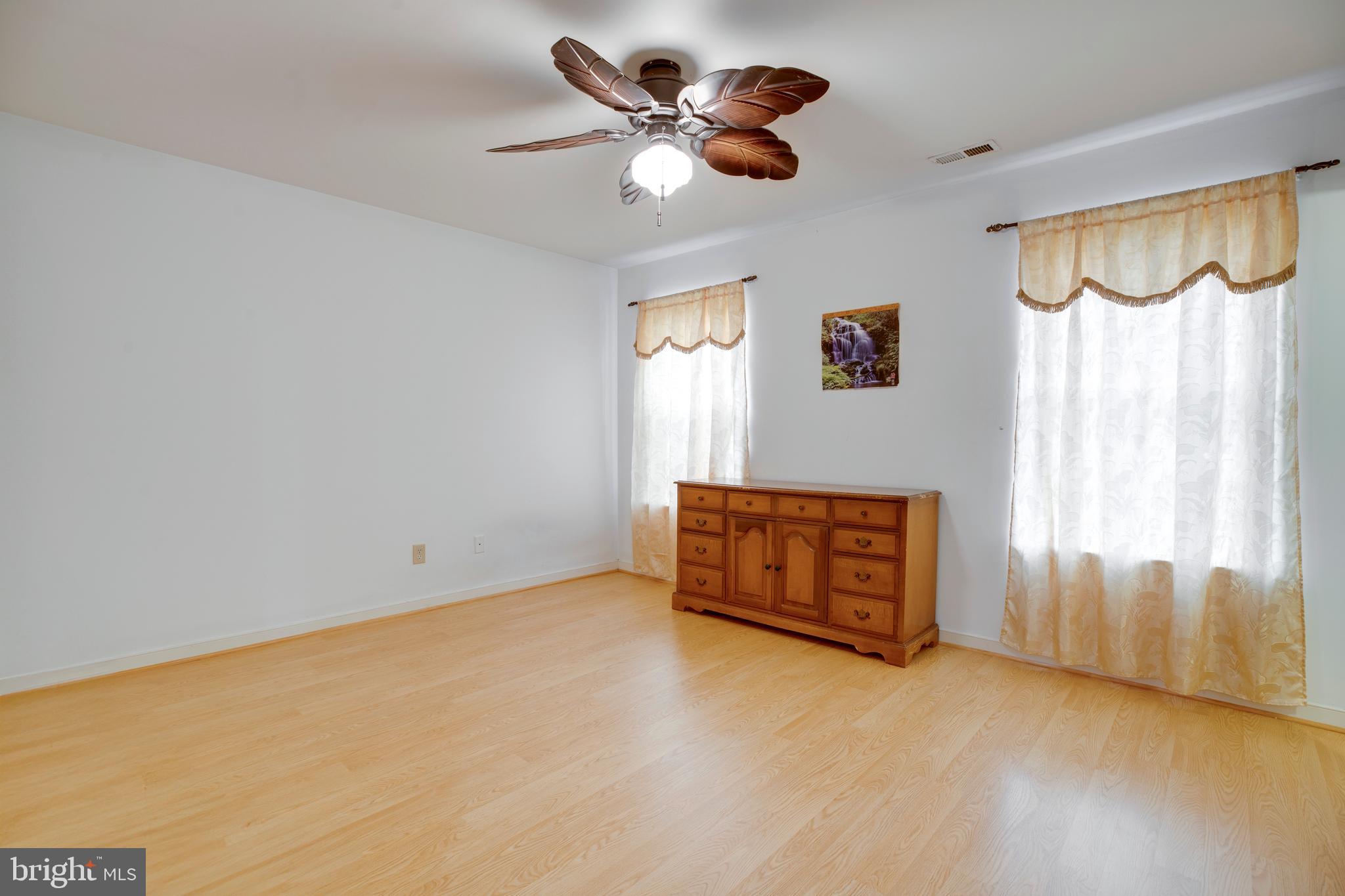 SLASH COTTAGE - Residential