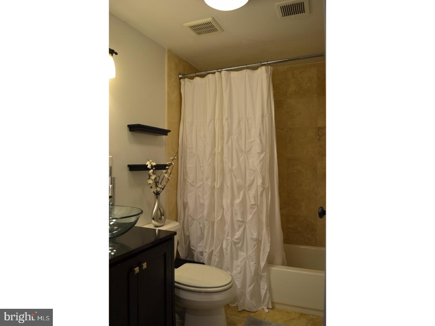 WASHINGTON SQ WEST - Residential