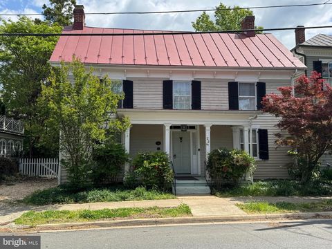 225 PRINCESS ANNE STREET FREDERICKSBURG VA 22401