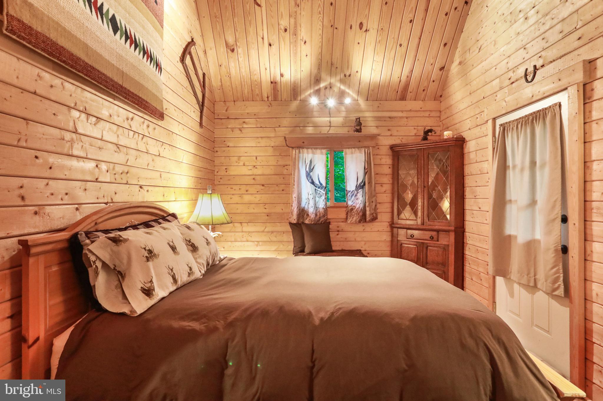 ROUSE MOUNTAIN - Residential