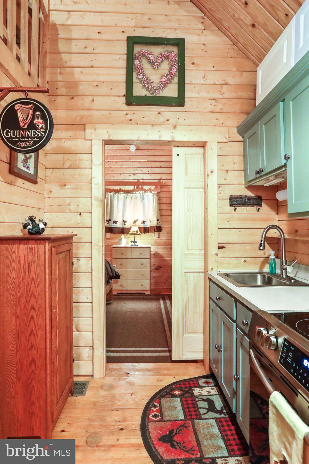 ROUSE MOUNTAIN - Residential