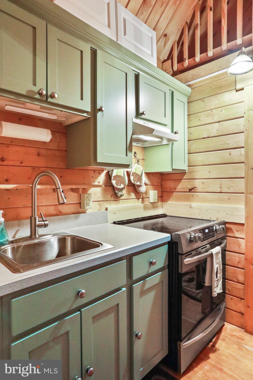 ROUSE MOUNTAIN - Residential