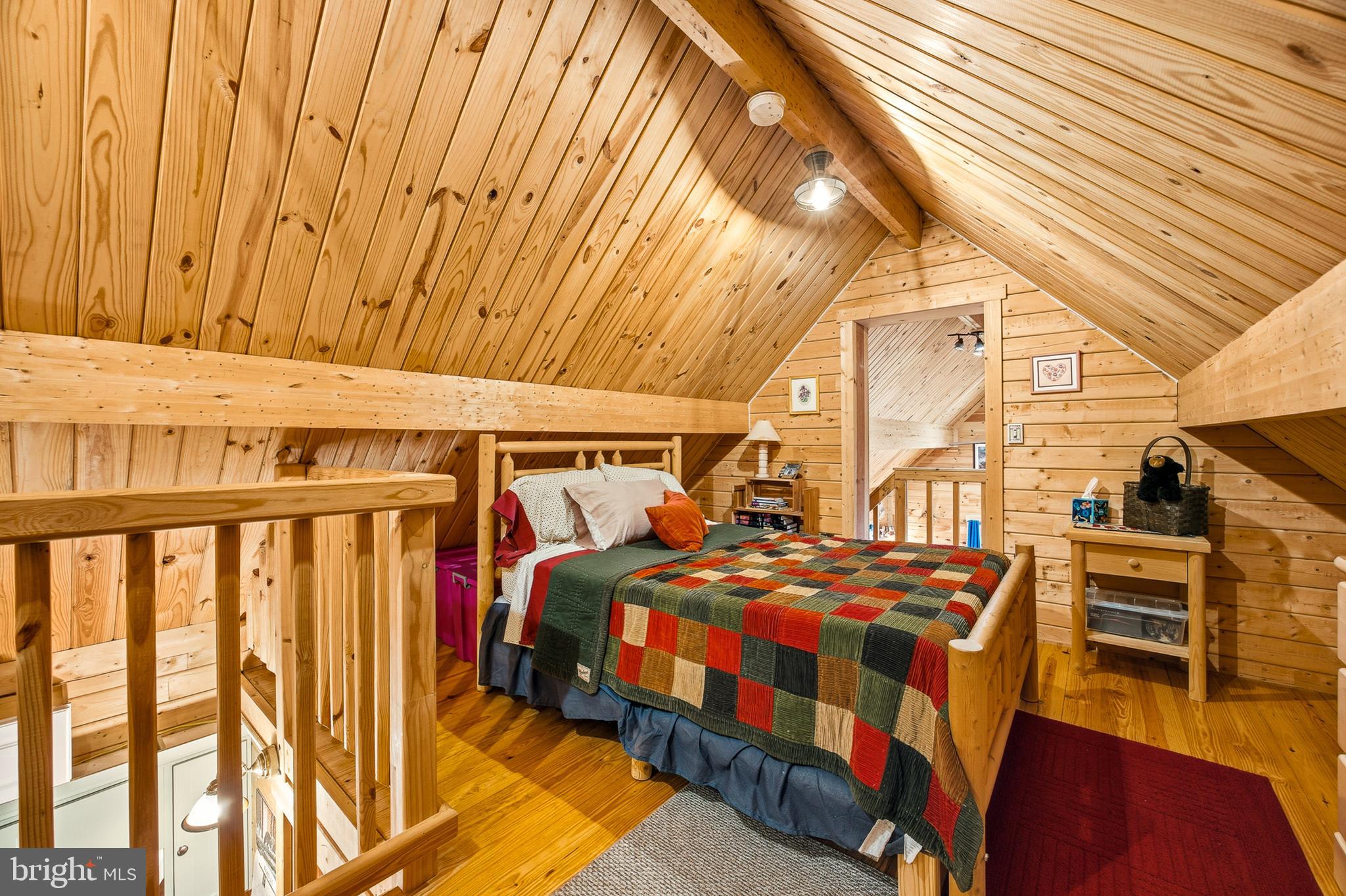 ROUSE MOUNTAIN - Residential