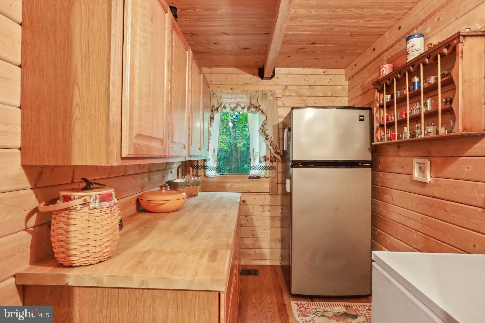 ROUSE MOUNTAIN - Residential