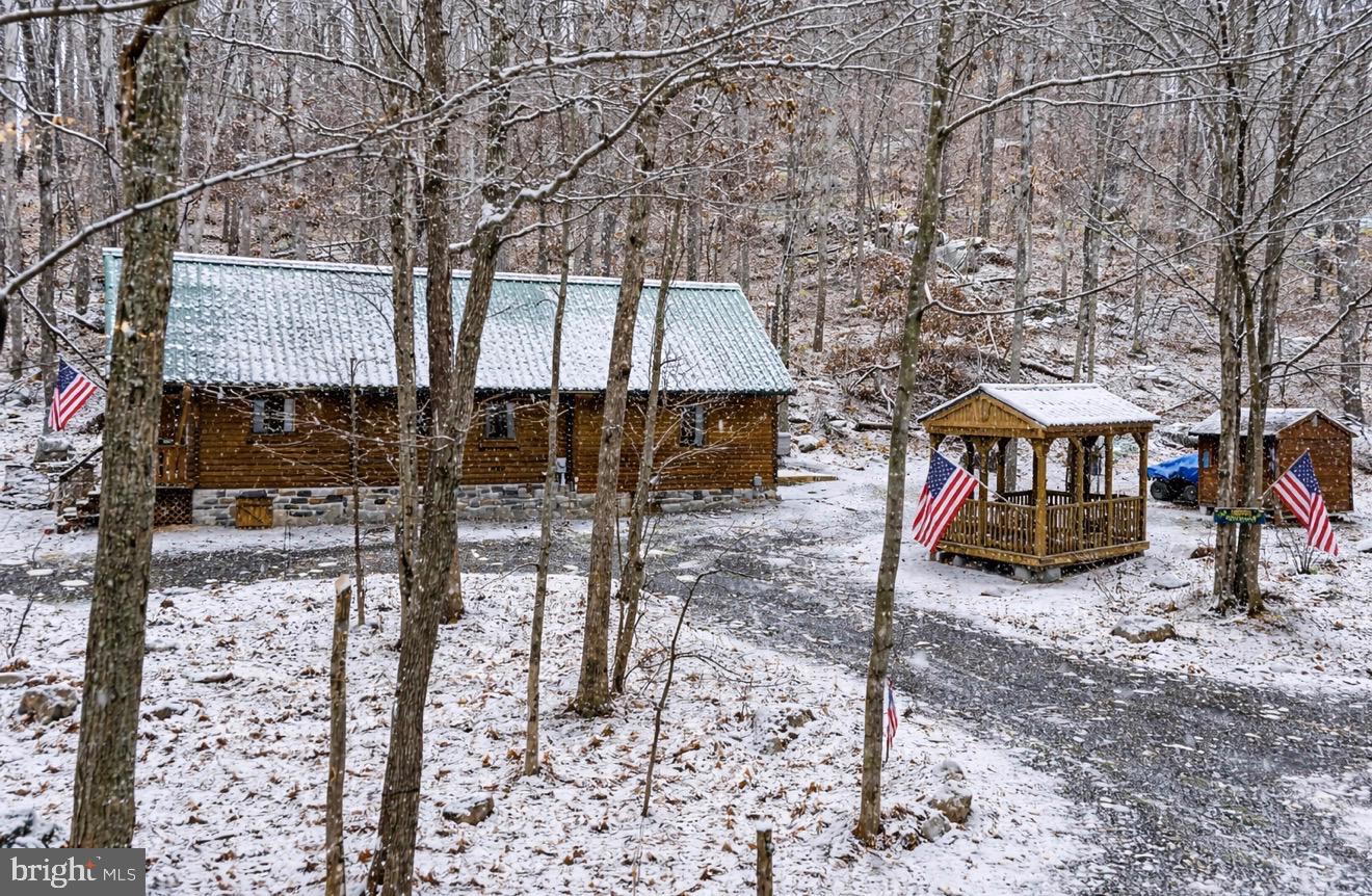 ROUSE MOUNTAIN - Residential