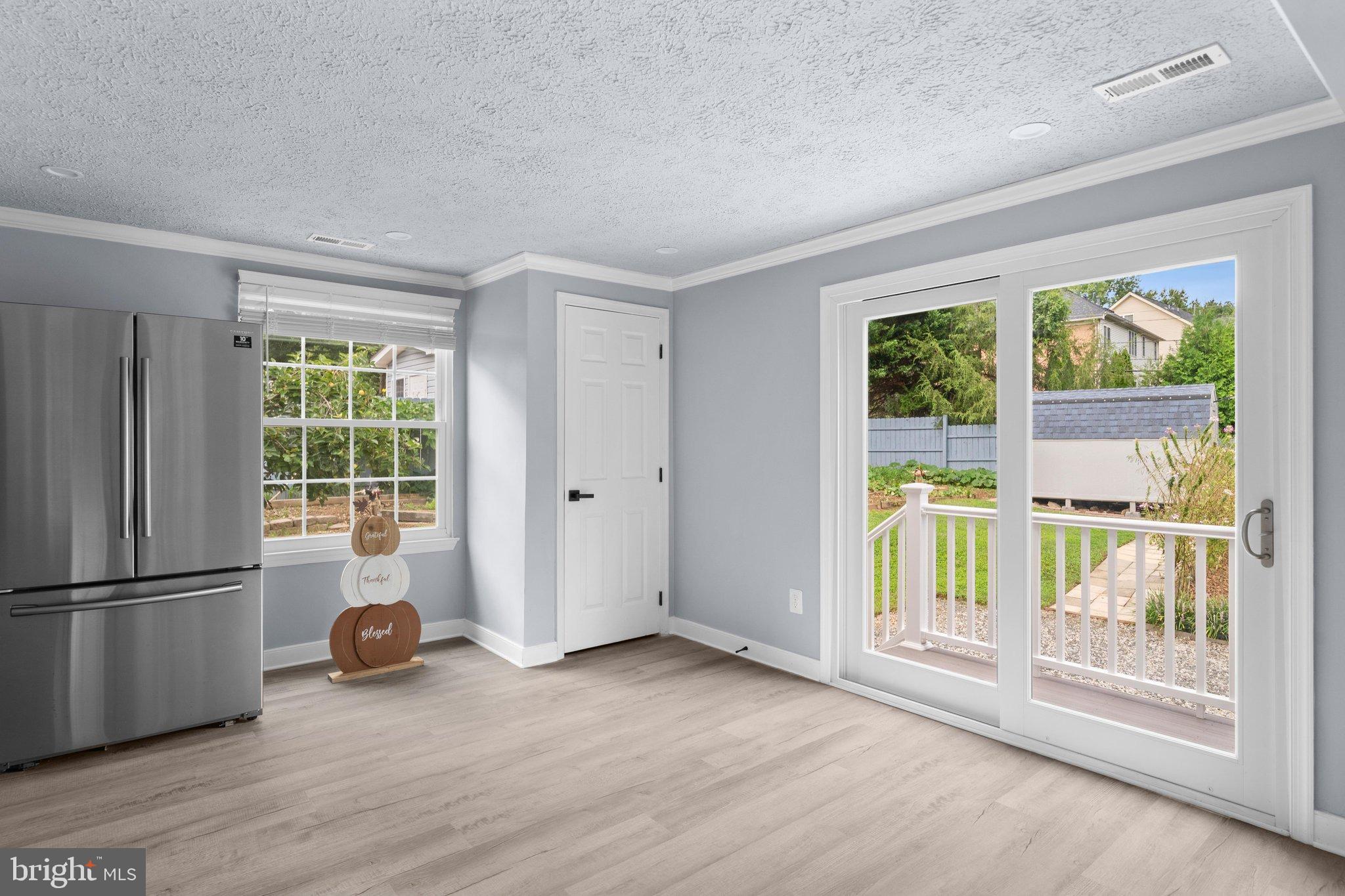 5364 LAURA BELLE LANE