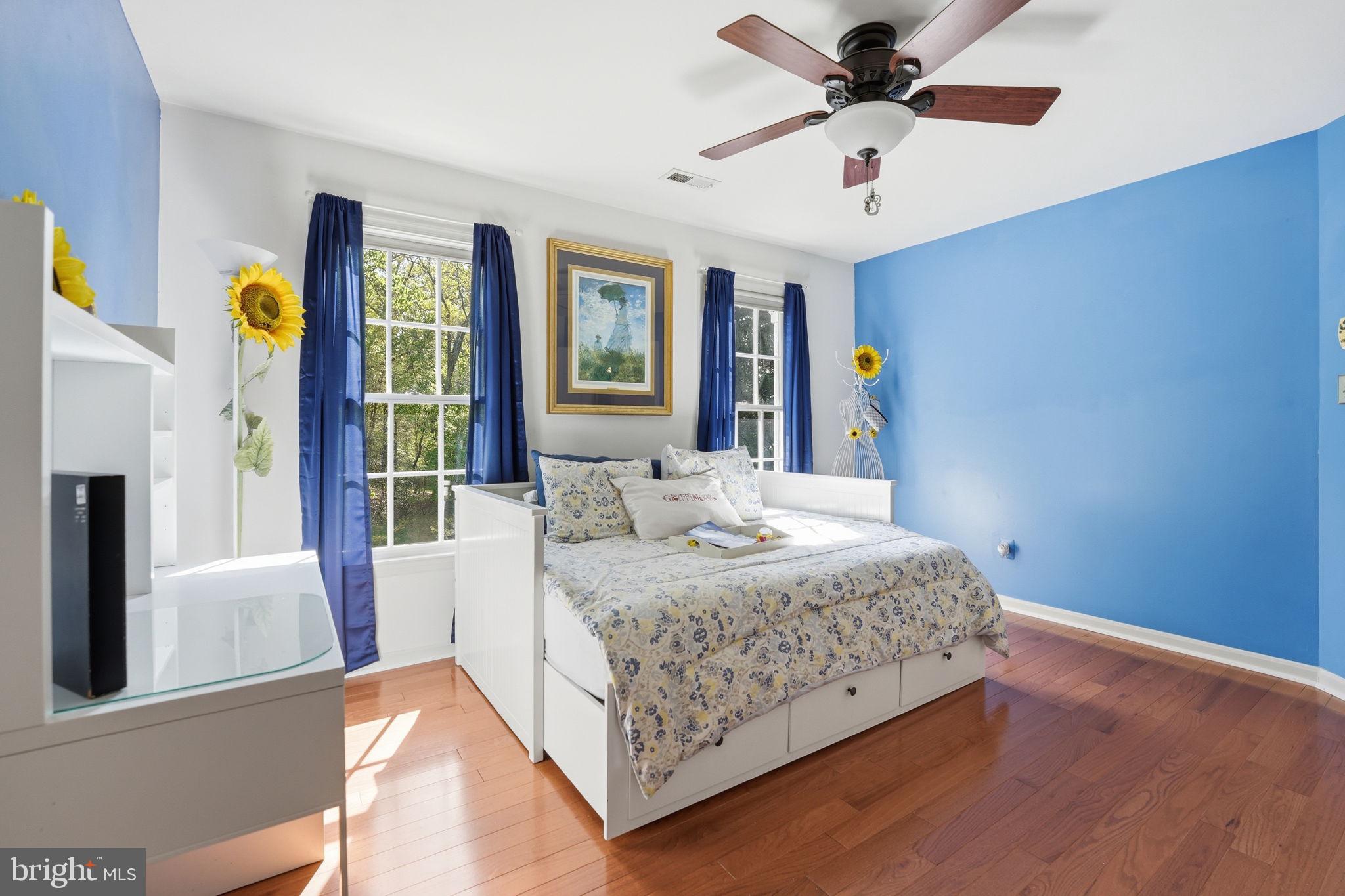 MEADOWBROOK WOODS - Residential