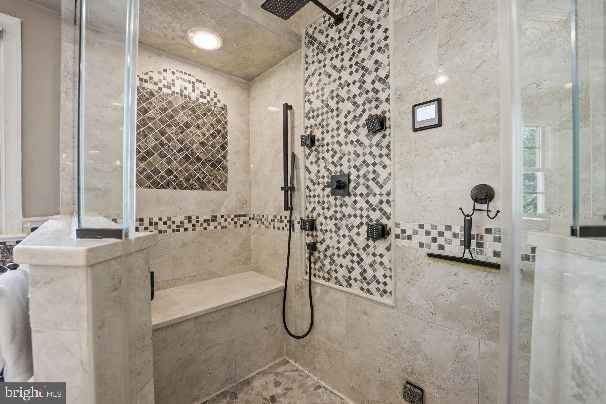 MEADOWBROOK WOODS - Residential