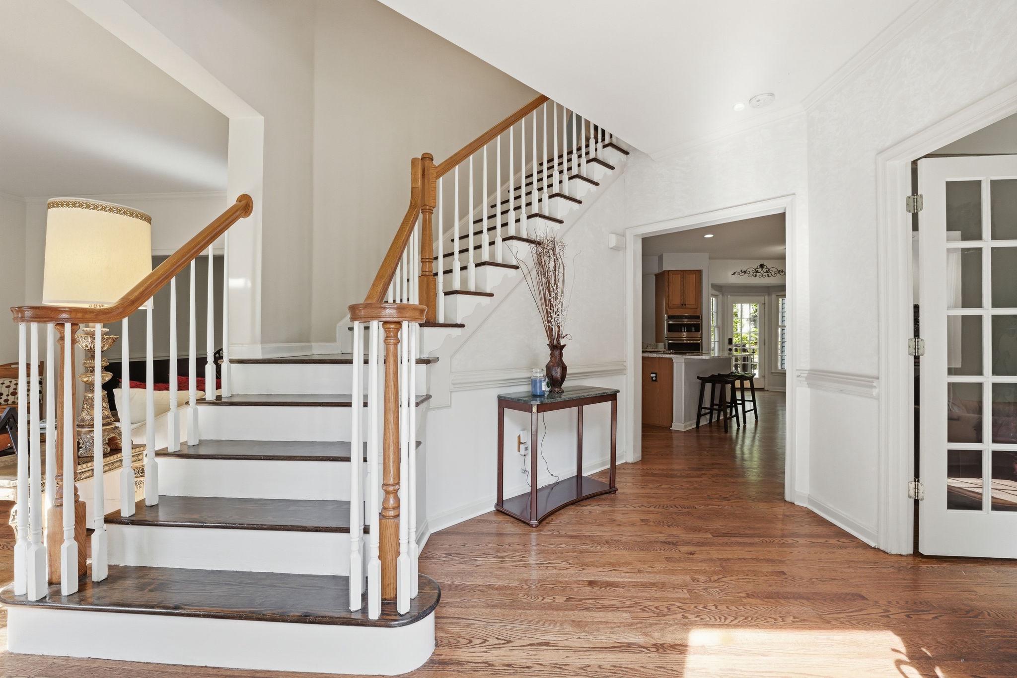 MEADOWBROOK WOODS - Residential