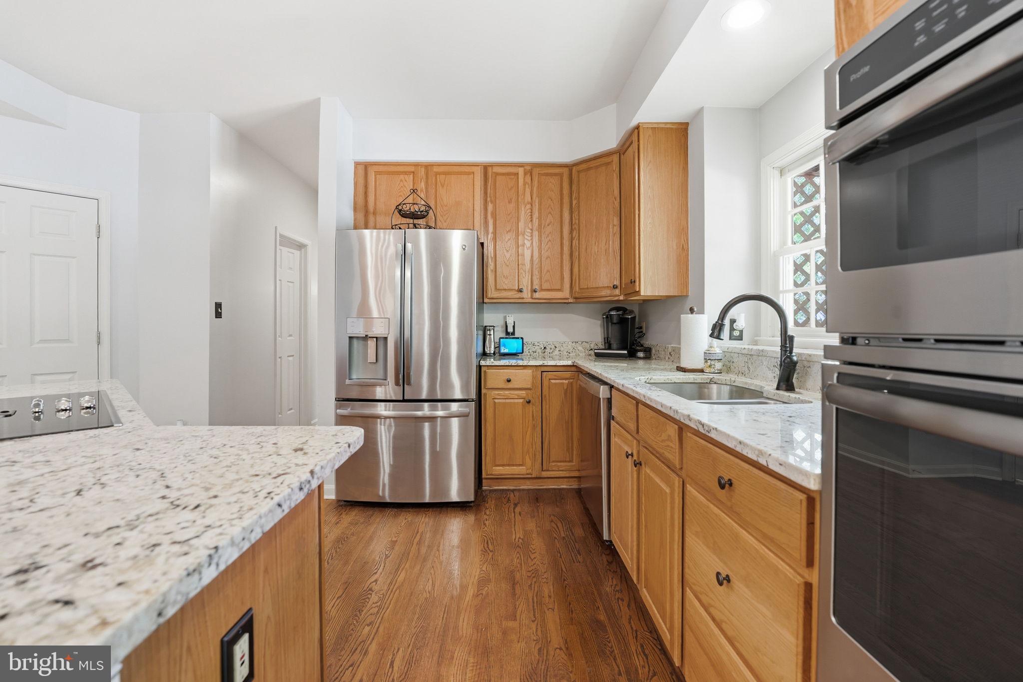 MEADOWBROOK WOODS - Residential